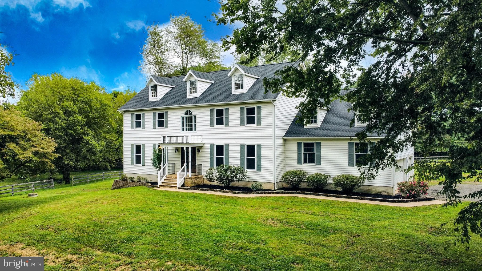 8596 Rogues Rd, Warrenton, VA 20187