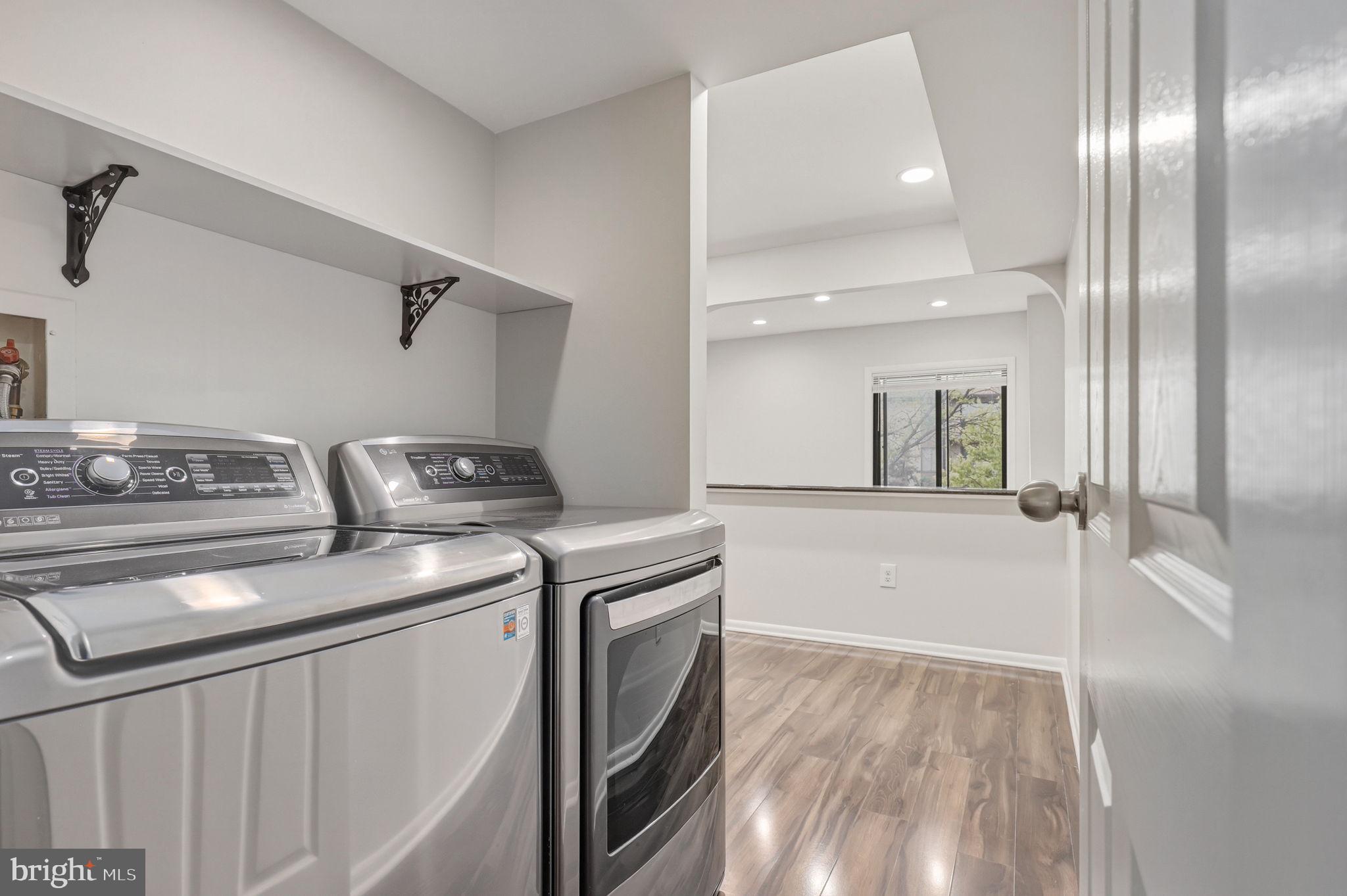 HUNTING RIDGE CONDOMINIUM - Residential