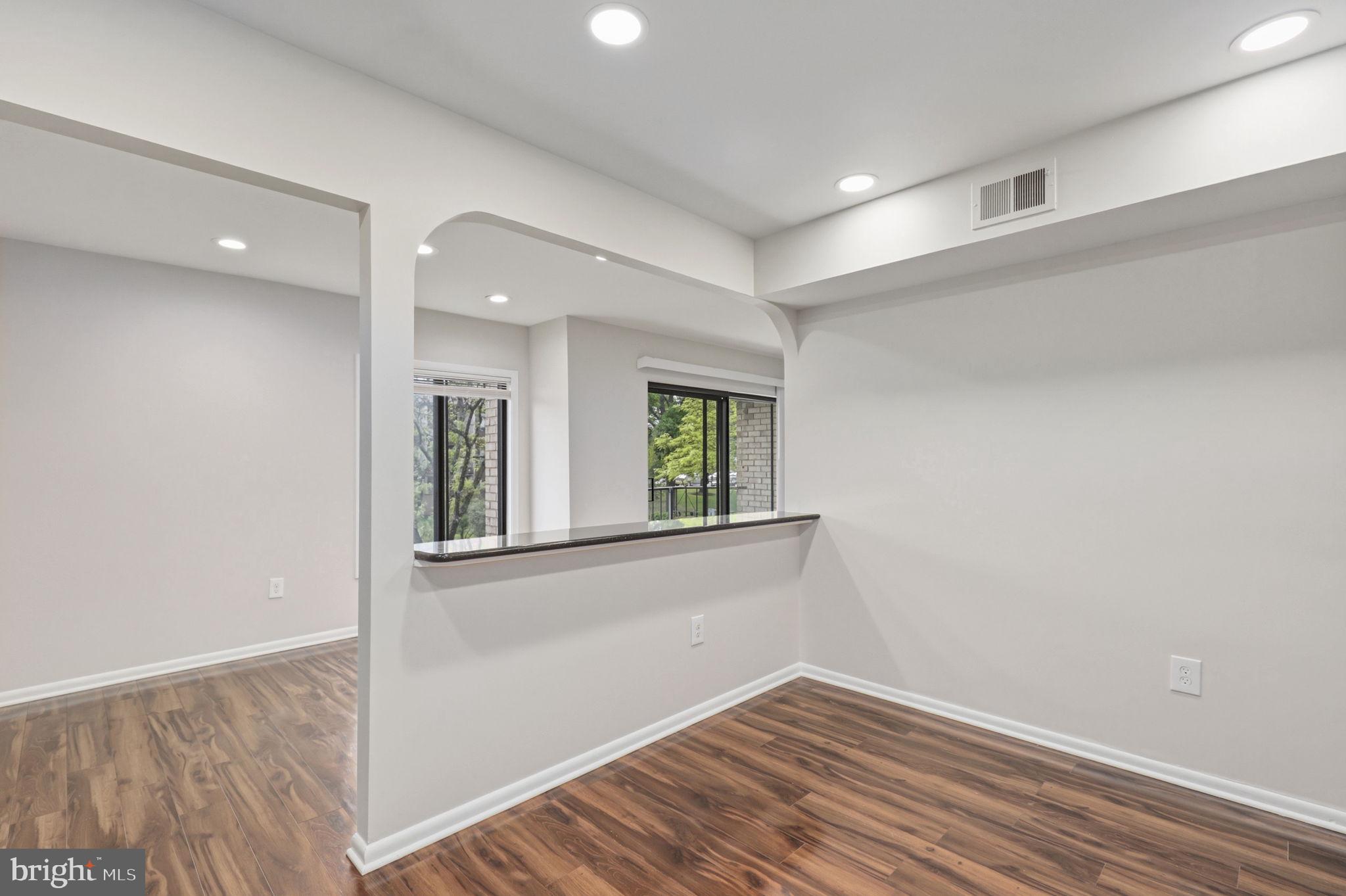HUNTING RIDGE CONDOMINIUM - Residential
