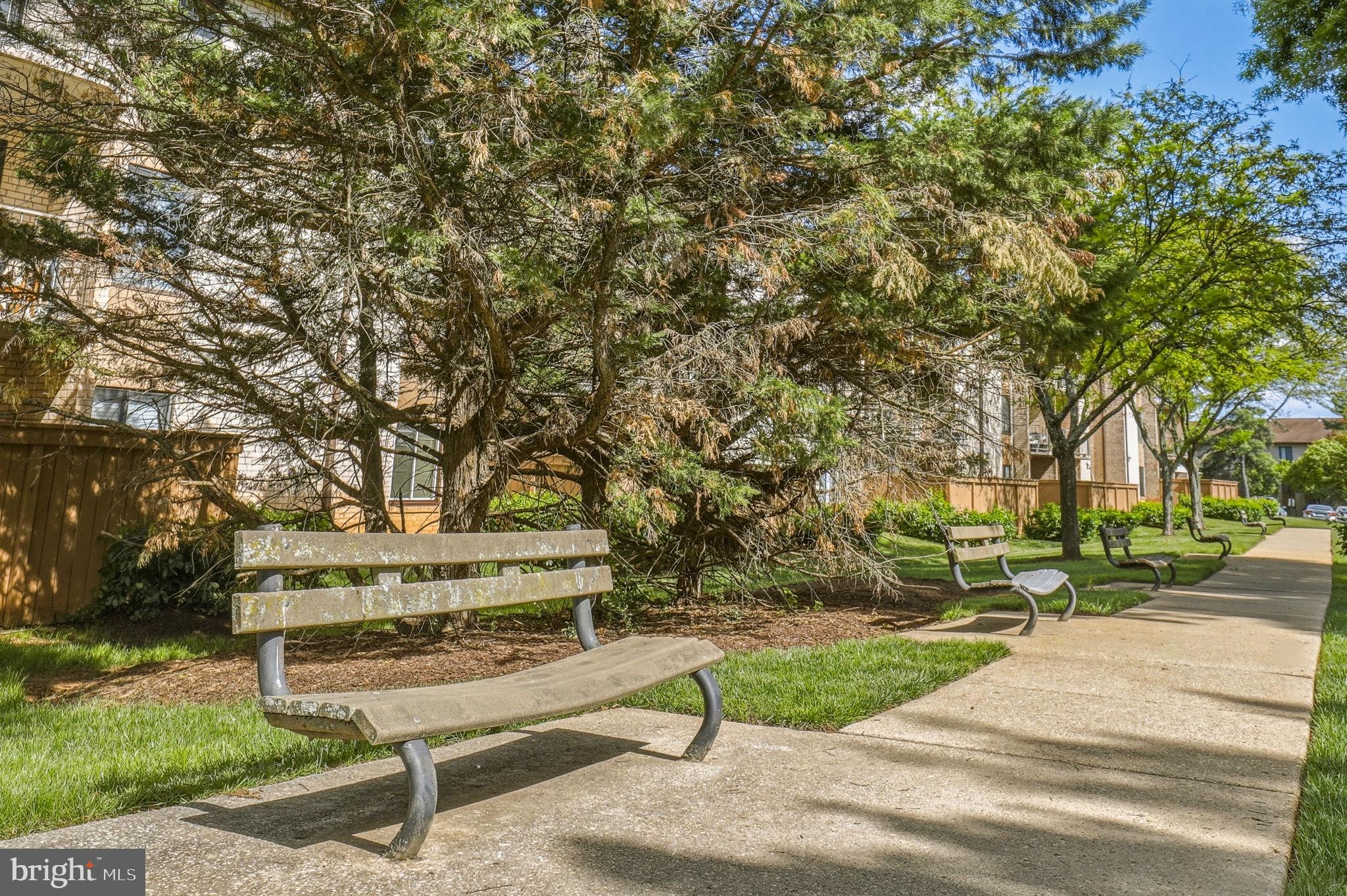 HUNTING RIDGE CONDOMINIUM - Residential