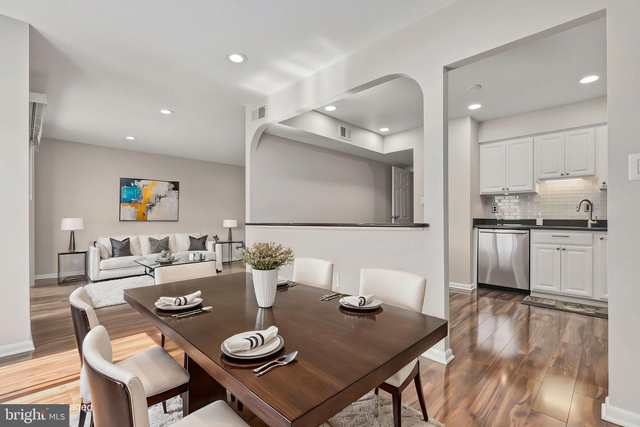 HUNTING RIDGE CONDOMINIUM - Residential