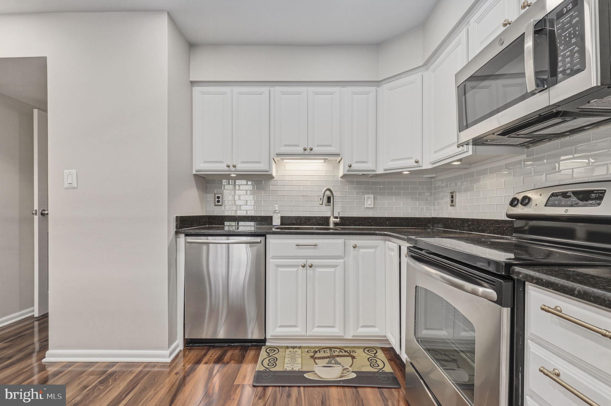 HUNTING RIDGE CONDOMINIUM - Residential