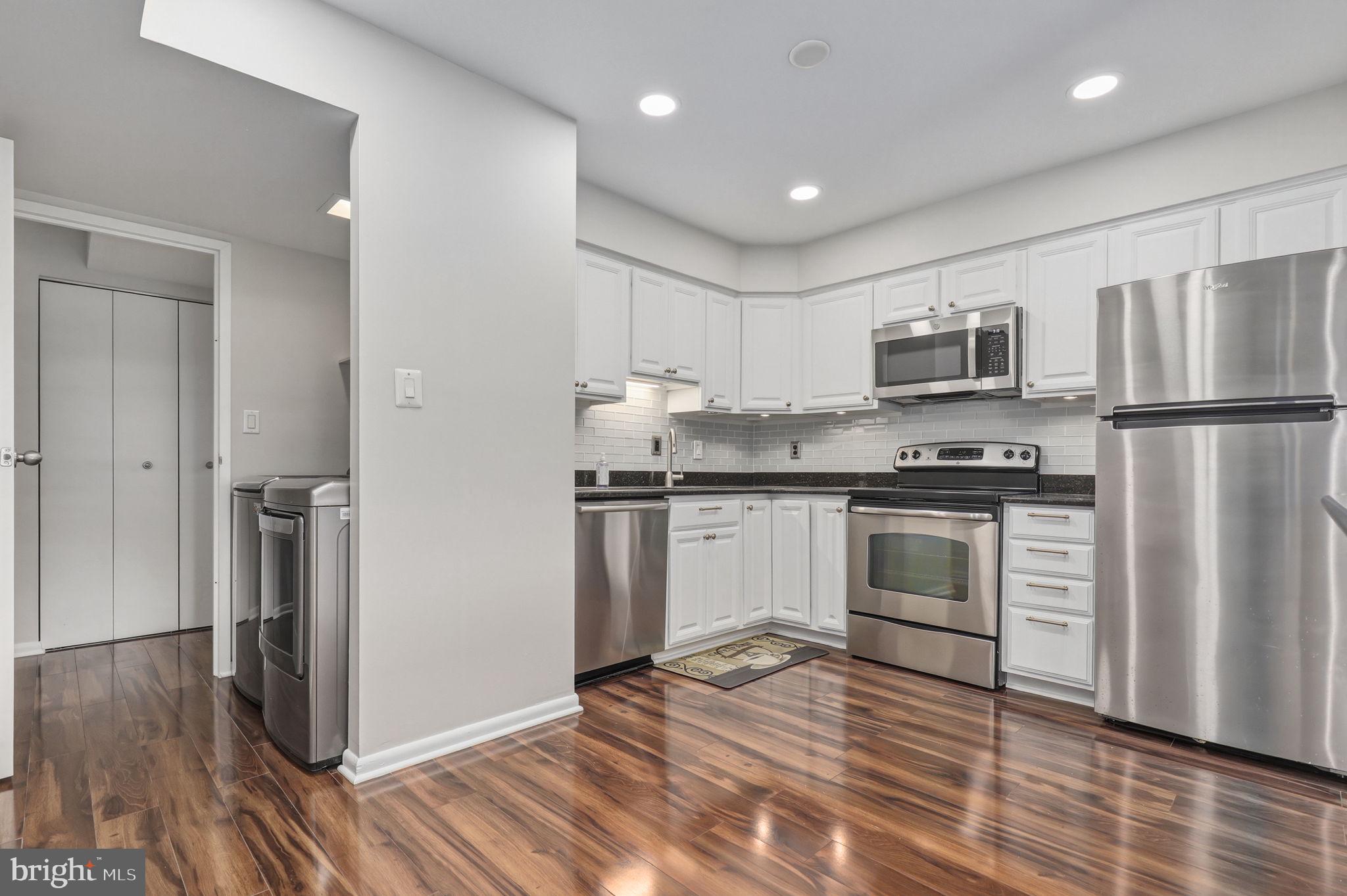 HUNTING RIDGE CONDOMINIUM - Residential