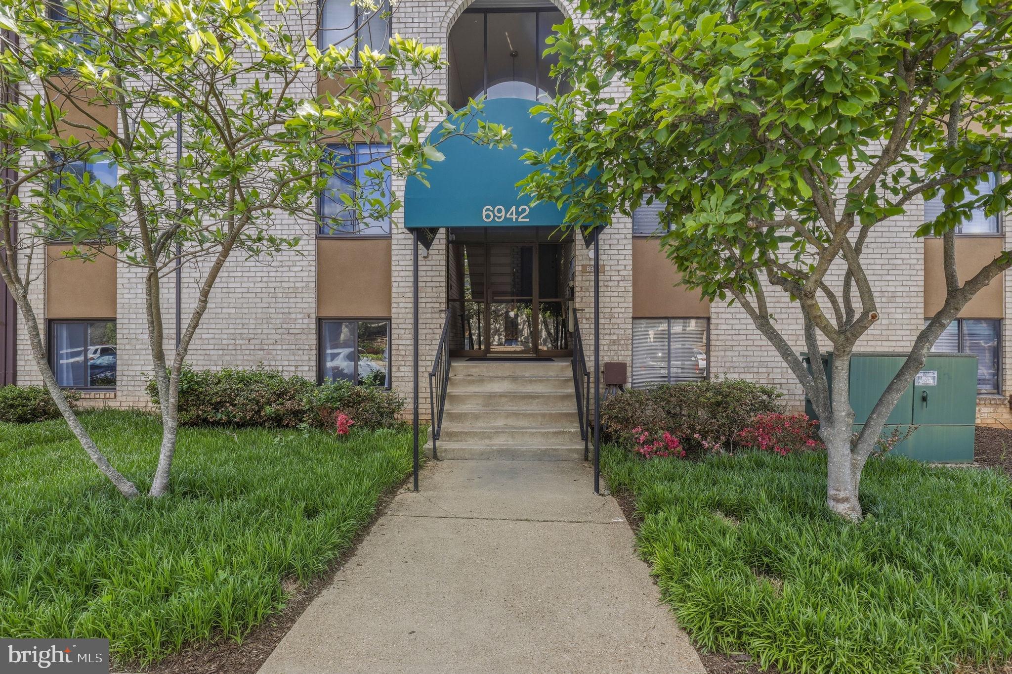 HUNTING RIDGE CONDOMINIUM - Residential