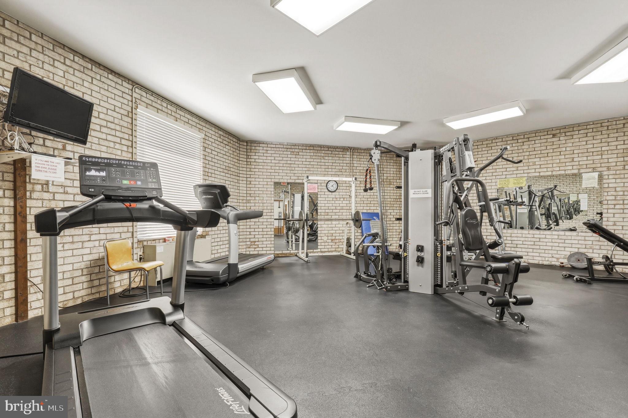 HUNTING RIDGE CONDOMINIUM - Residential