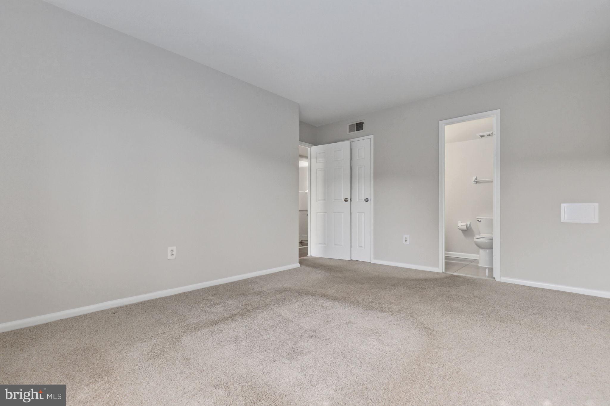 HUNTING RIDGE CONDOMINIUM - Residential