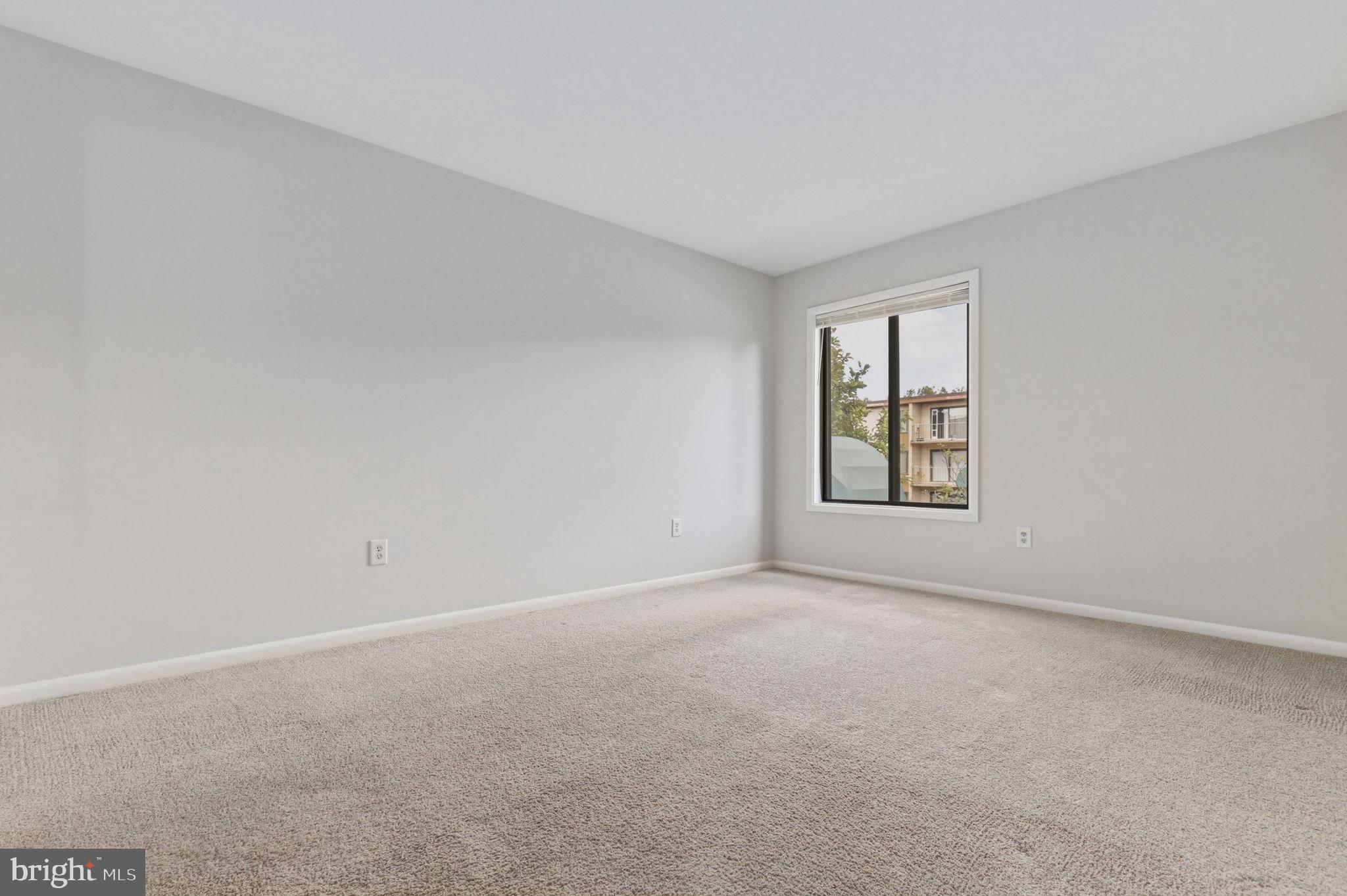HUNTING RIDGE CONDOMINIUM - Residential