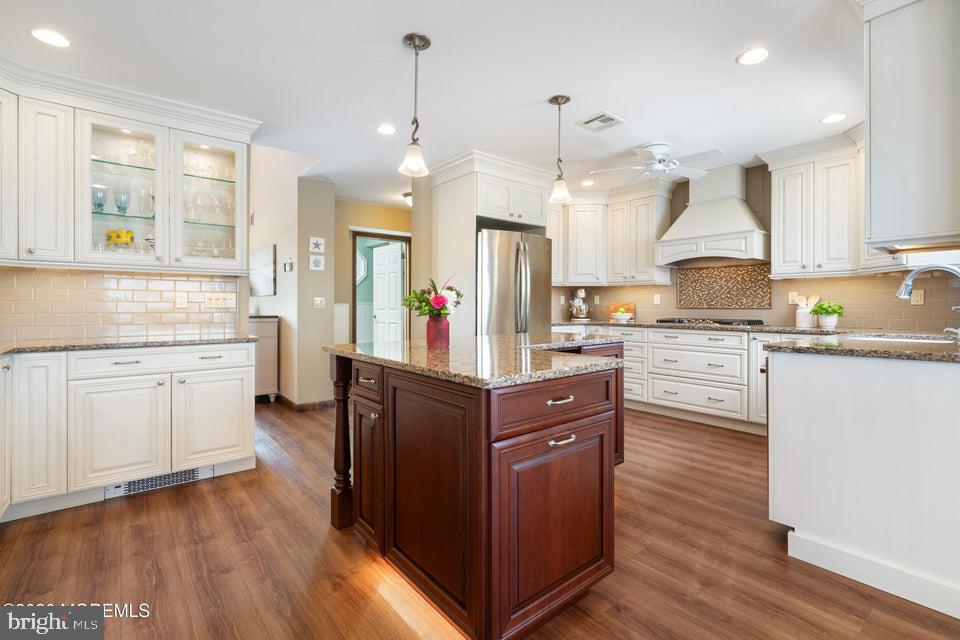 1026 Montauk Dr, Forked River, NJ, 08731, USA, 4 Bedrooms Bedrooms, ,4 BathroomsBathrooms,Residential,Pending,1026 Montauk Dr,NJOC2042486