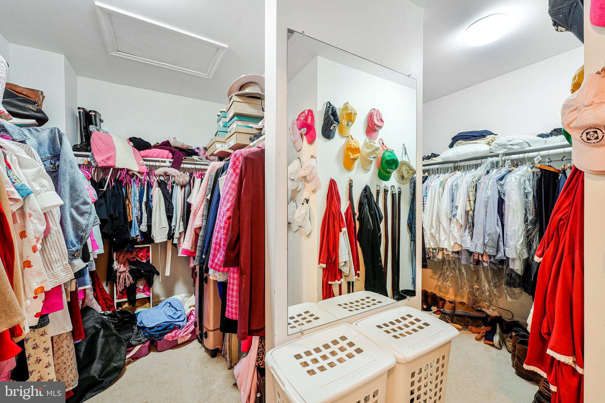 POTOMAC LAKES - Residential