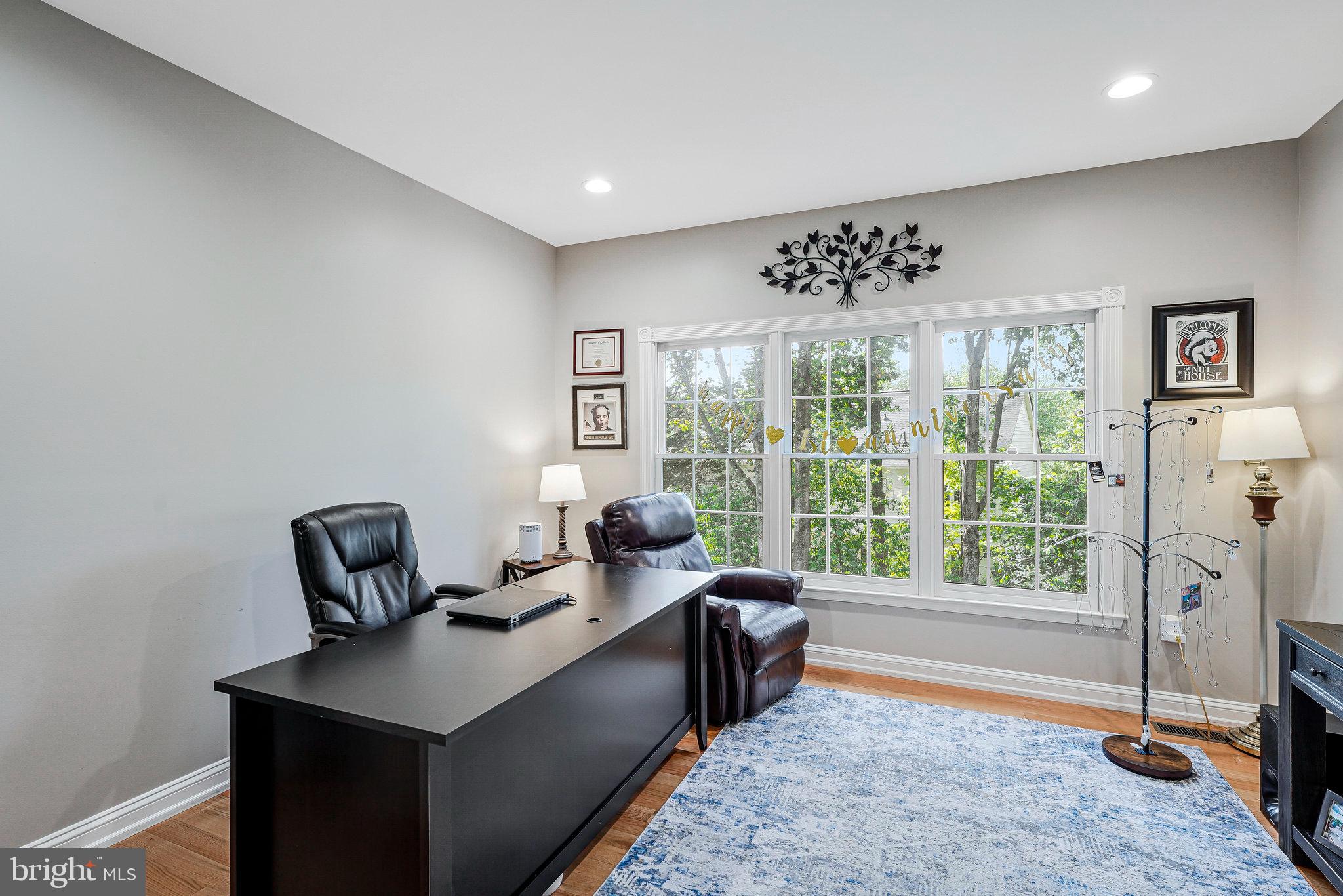 POTOMAC LAKES - Residential