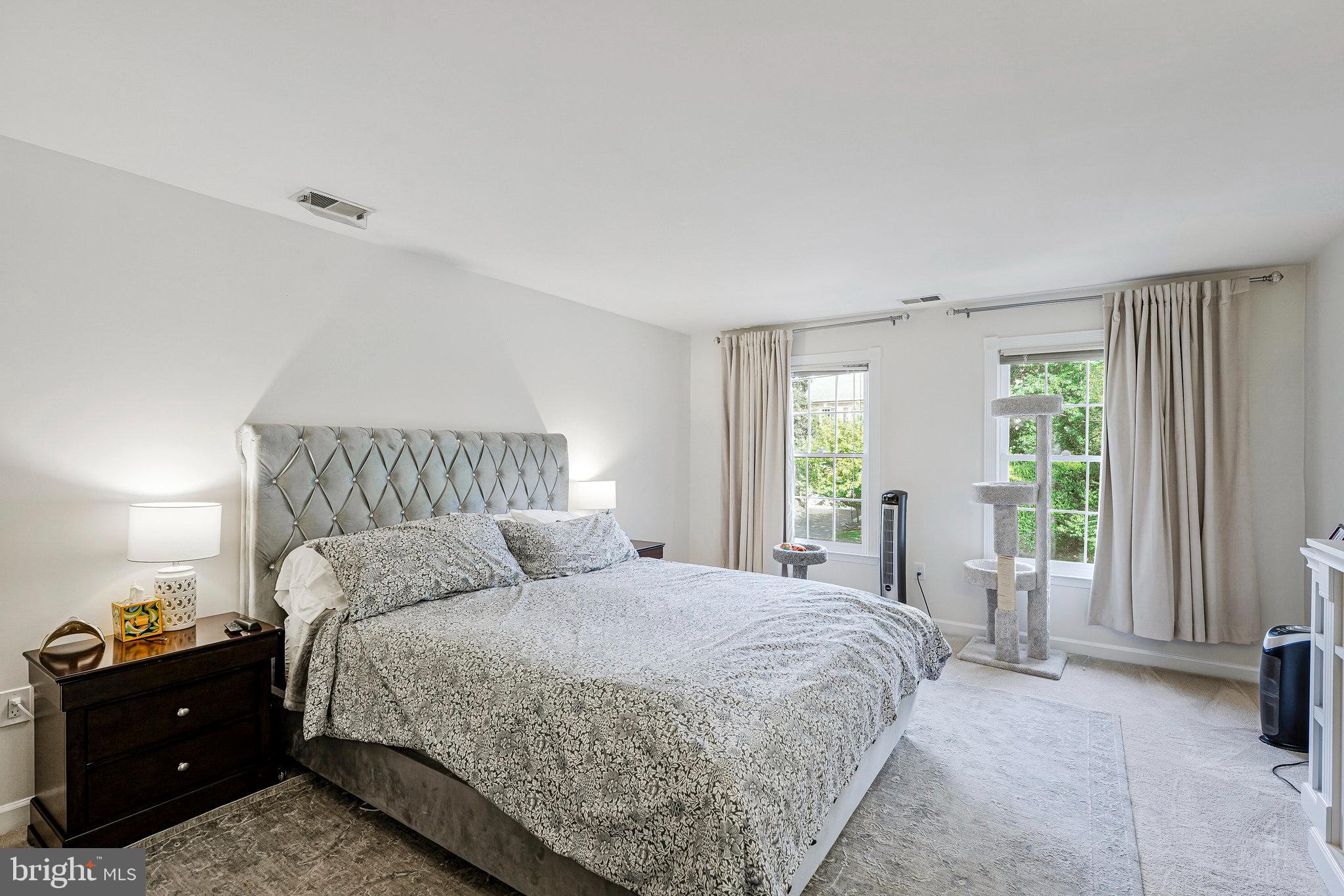 POTOMAC LAKES - Residential