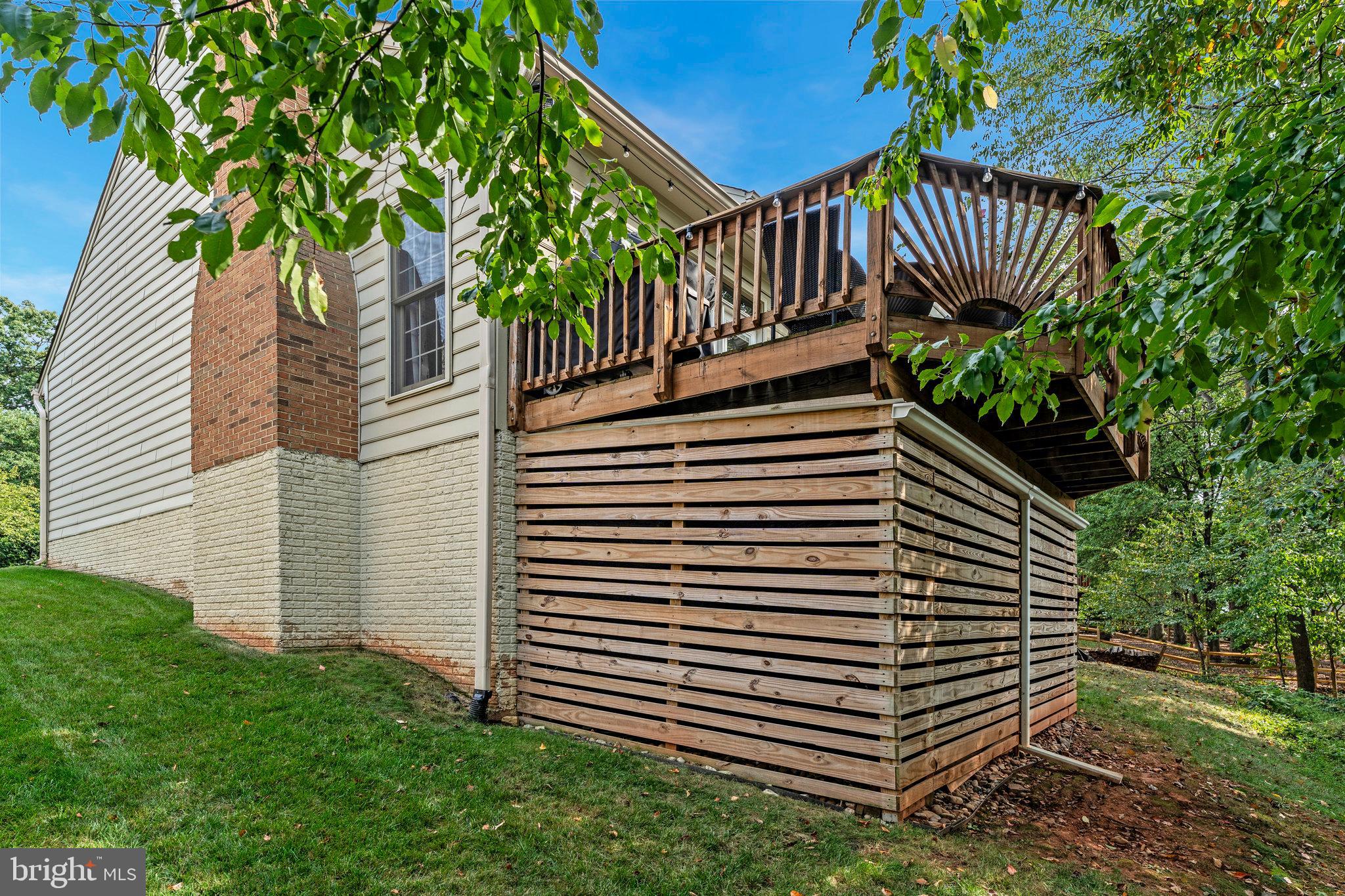 POTOMAC LAKES - Residential