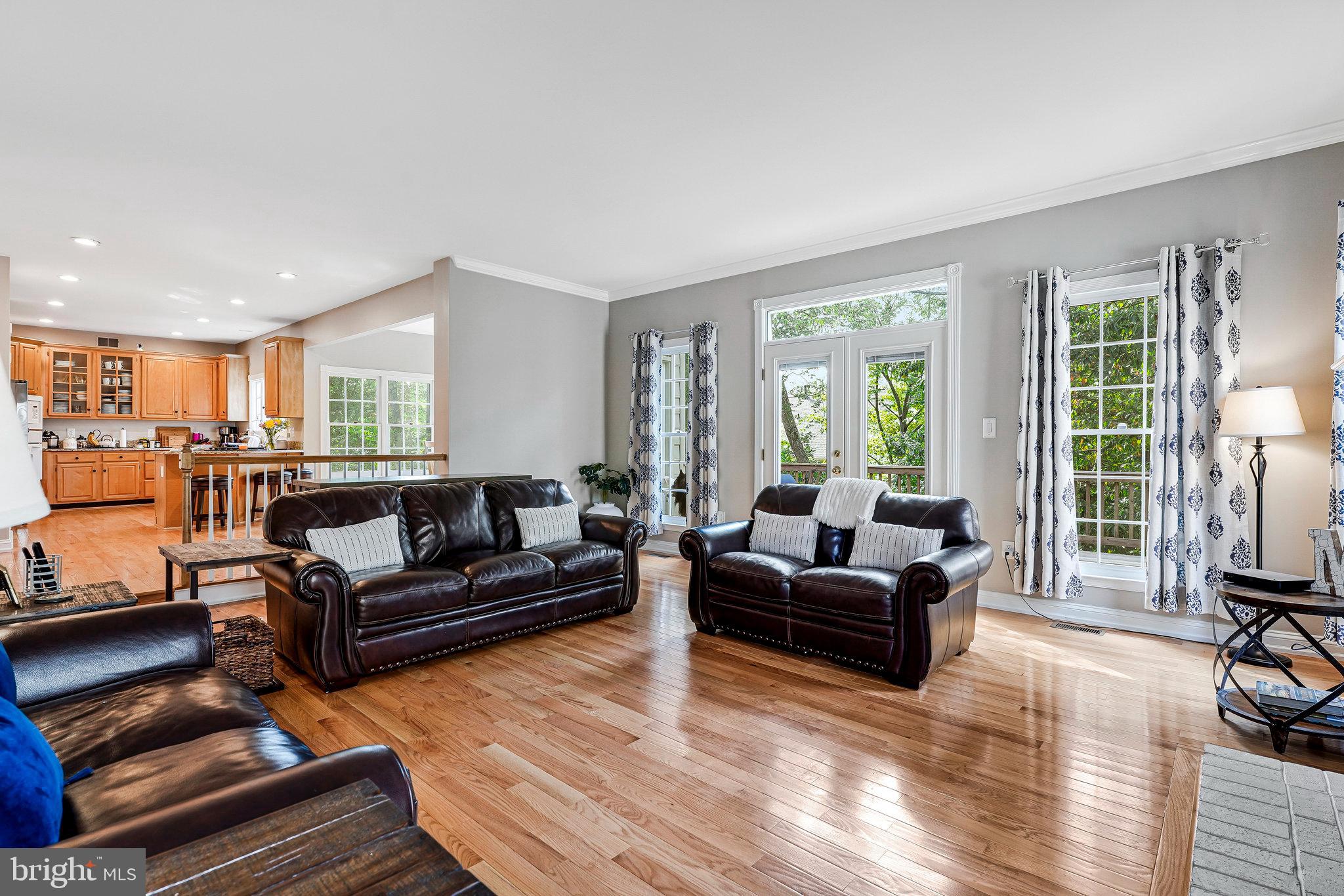 POTOMAC LAKES - Residential