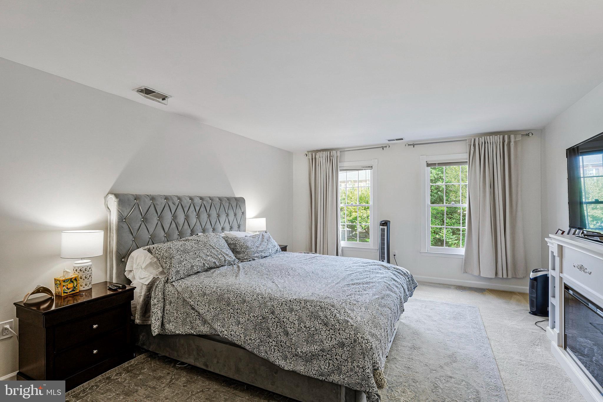 POTOMAC LAKES - Residential