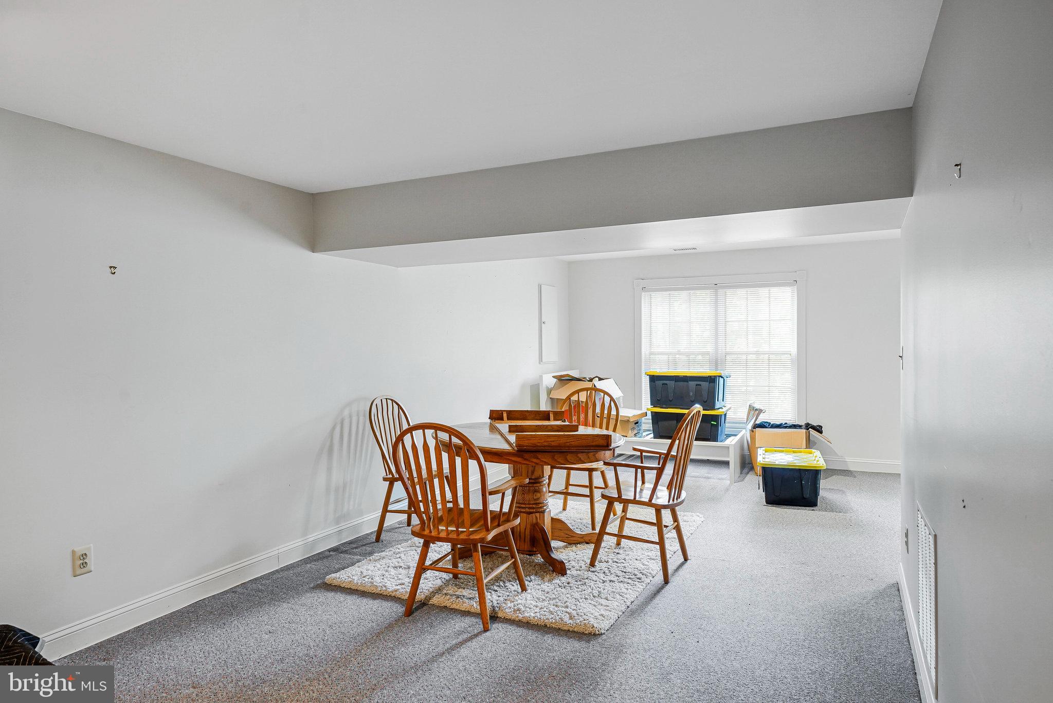 POTOMAC LAKES - Residential