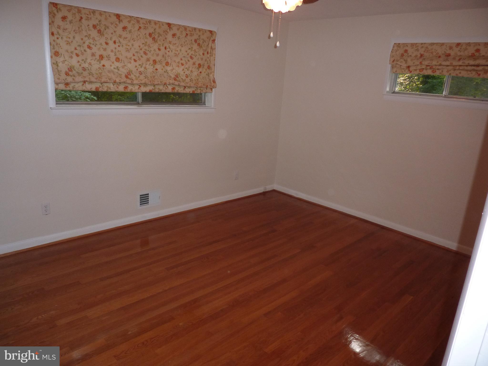 WOODHAVEN PARK SUB - Residential