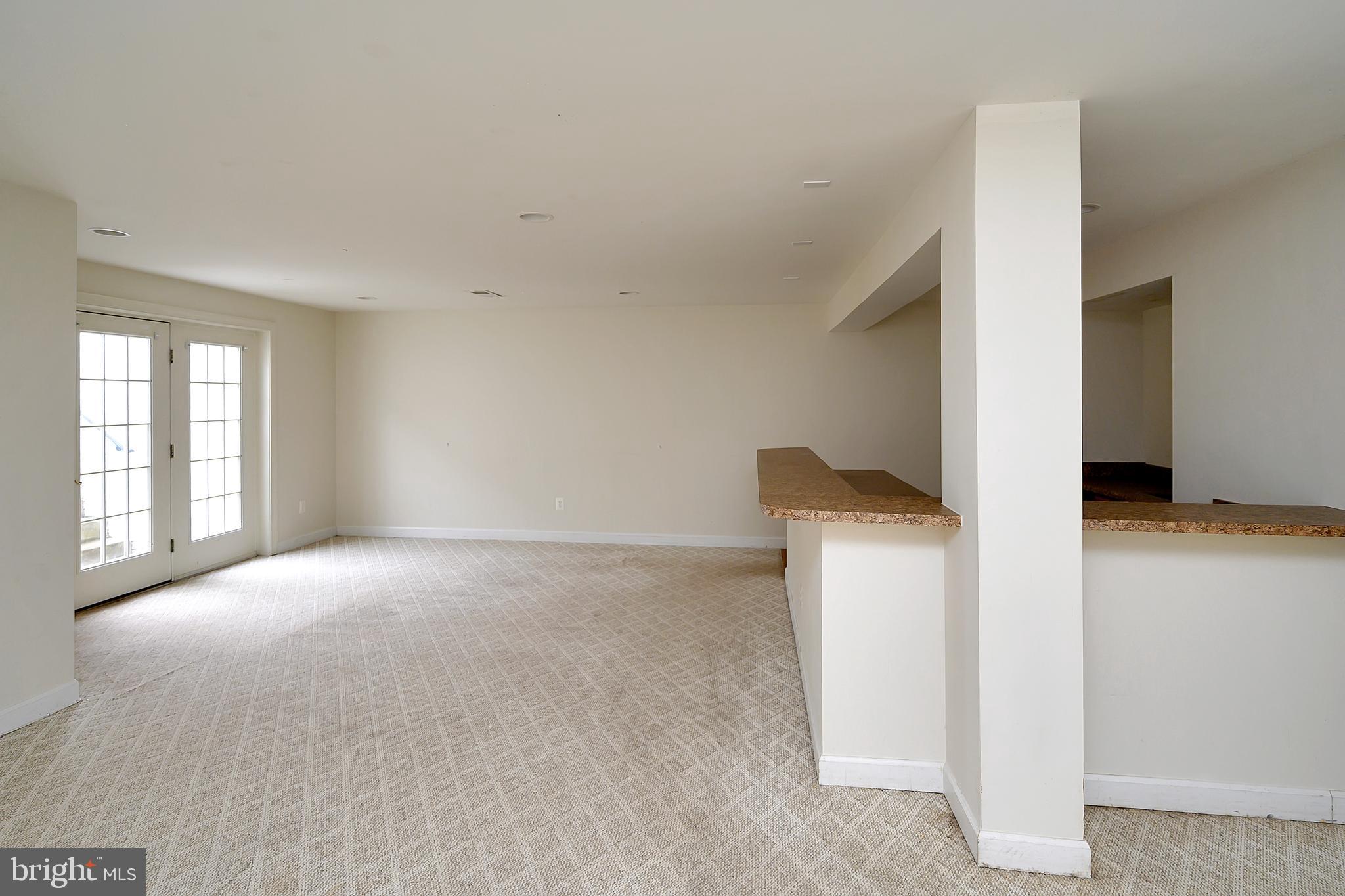 SOMERSET - Residential