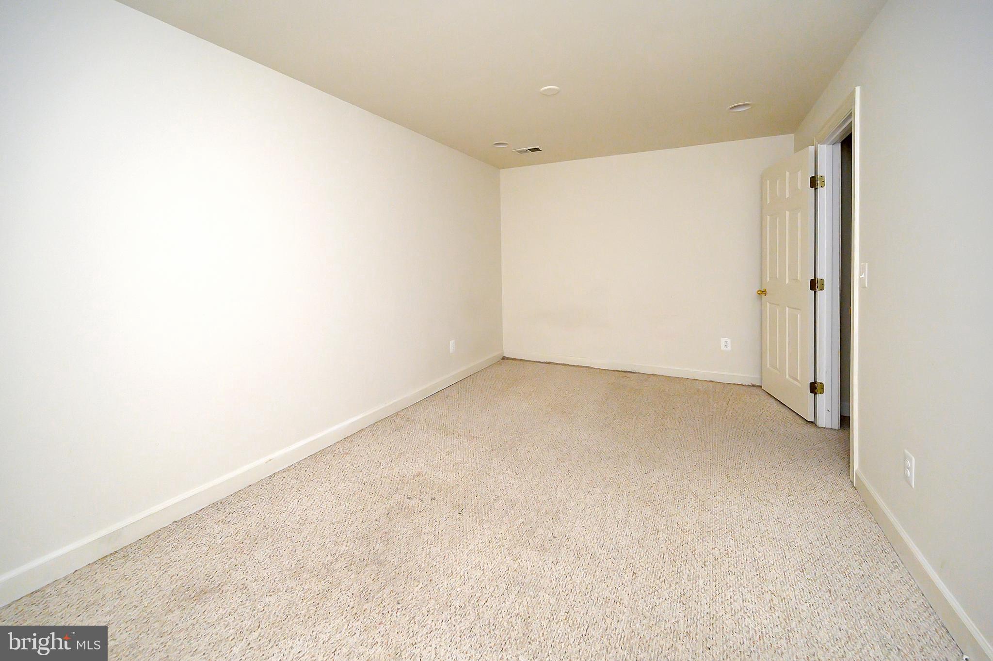 SOMERSET - Residential