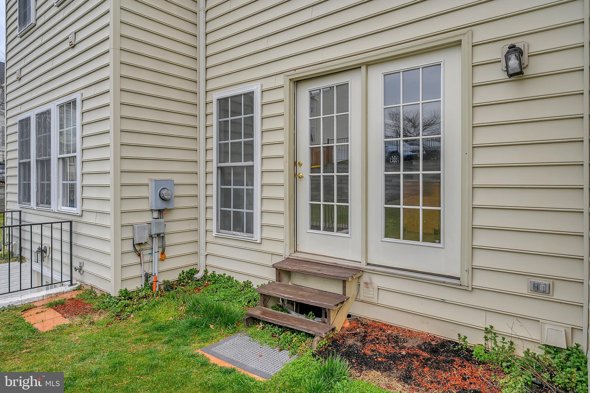 SOMERSET - Residential