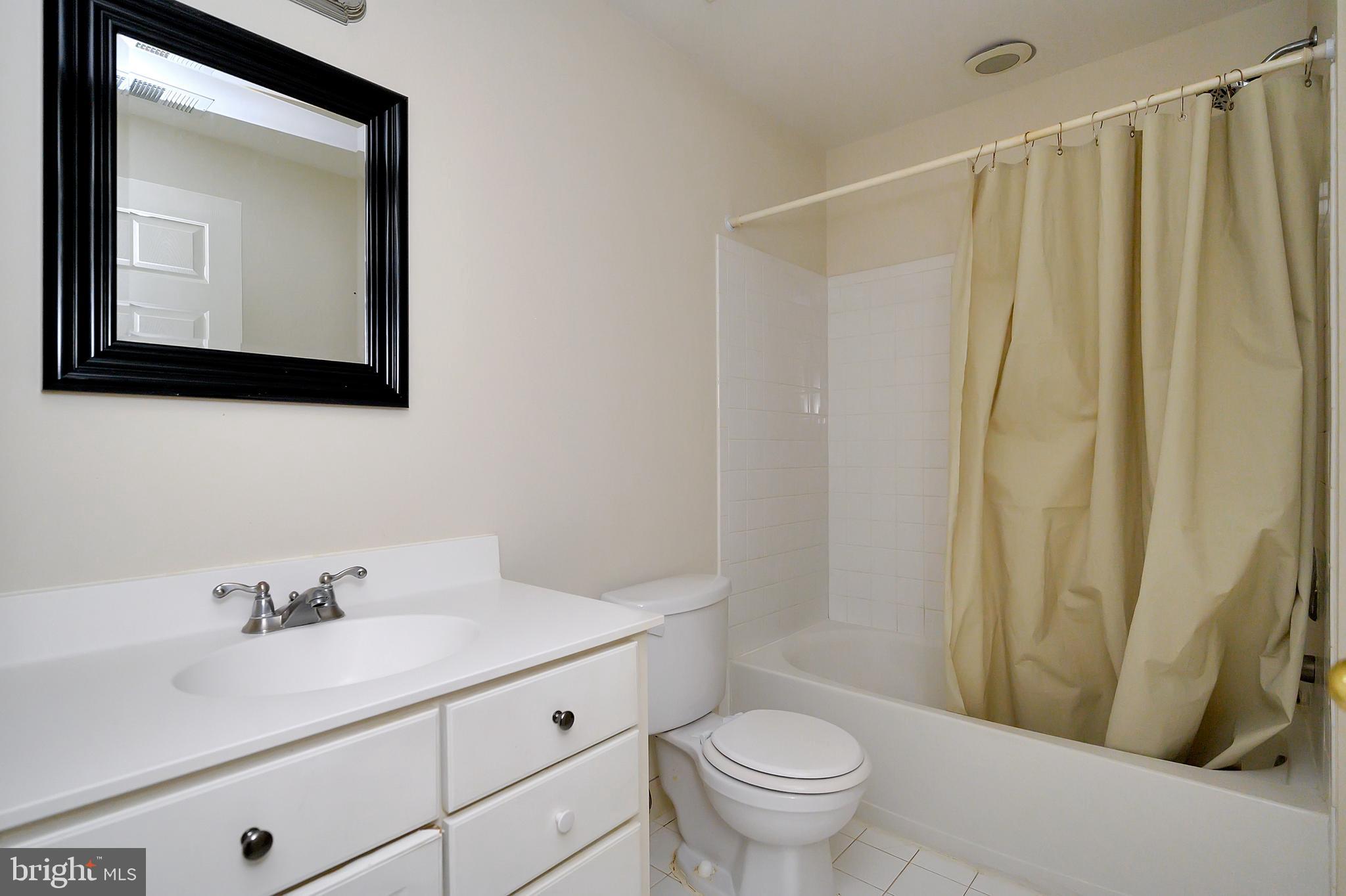 SOMERSET - Residential