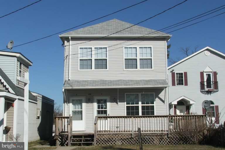 2 bdrm 1 ba half a block from the boardwalk and beach. Short walk to shopping and dining. This is a duplex on the second level. Waterview of the Bay. >>>FIRM NO PETS POLICY OR SMOKING IN THE HOUSE<<< $25 App fee per adult, each adult (over 18) must be on lease. Each adult must fill out a separate application. One year lease required. Renter insurance required. Move in time must be within two weeks of application acceptance. LL requires a minimum 650 credit score.