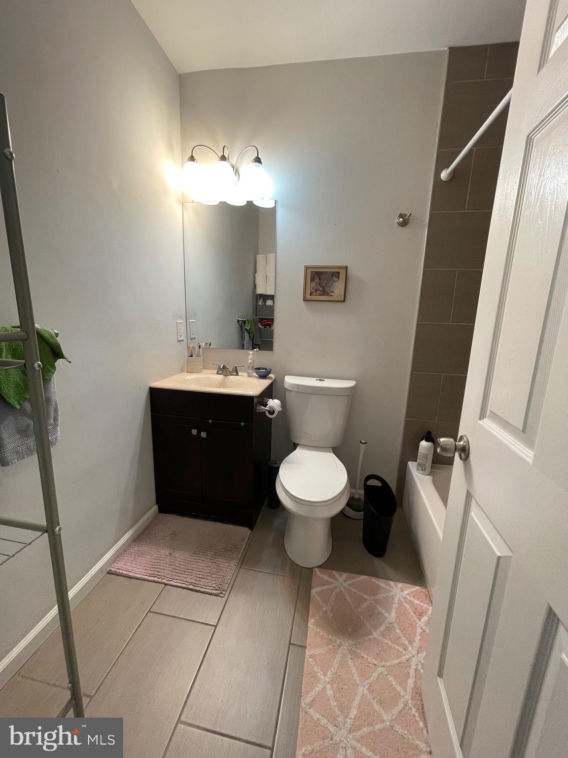 TEMPLE UNIVERSITY - Residential Lease