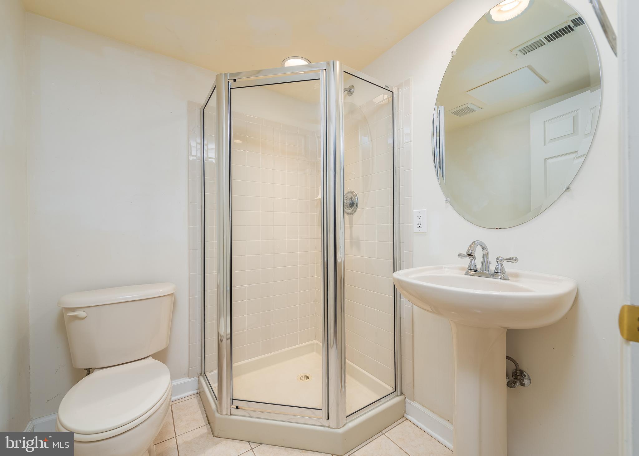 MONTJOY - Residential Lease