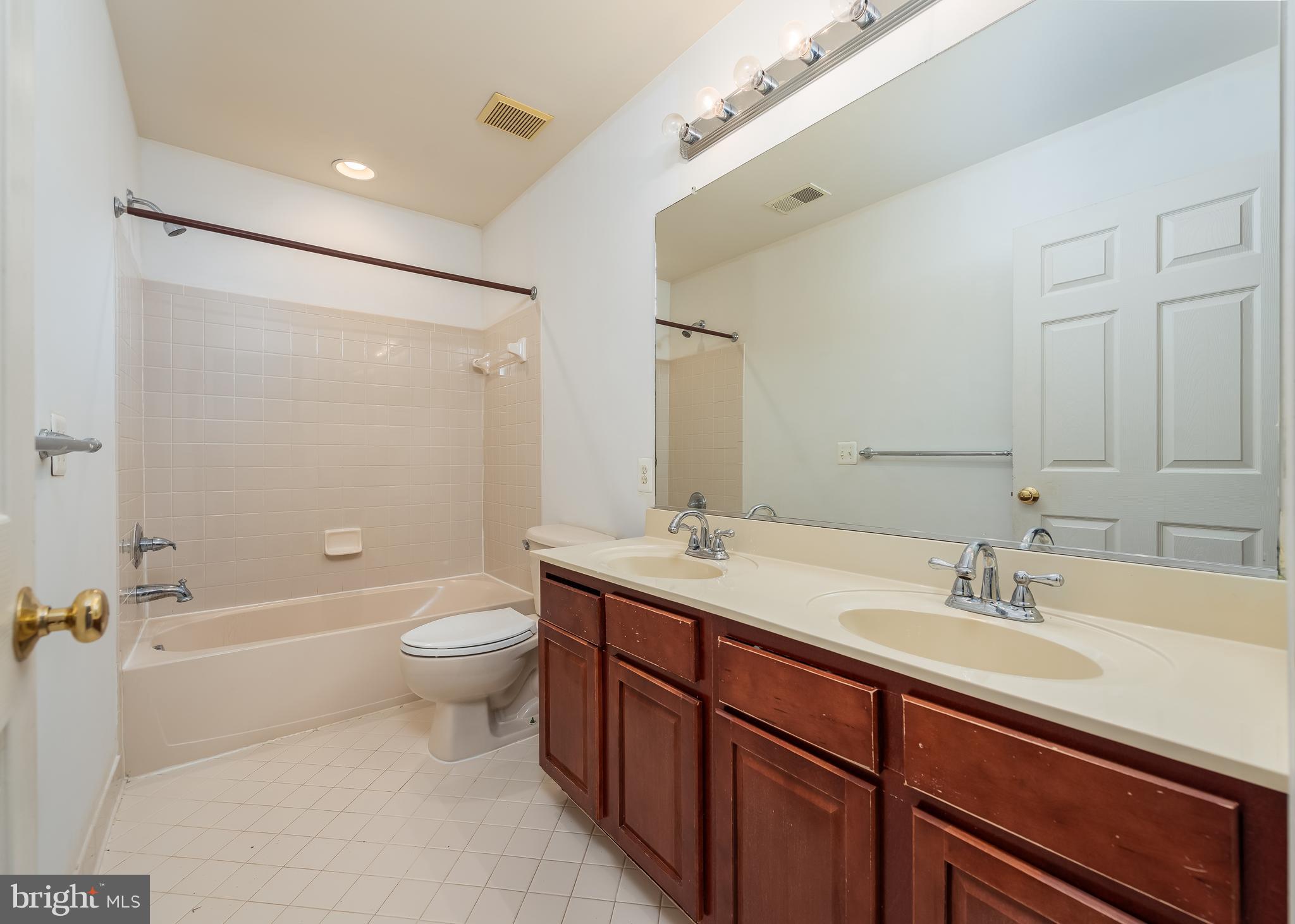 MONTJOY - Residential Lease