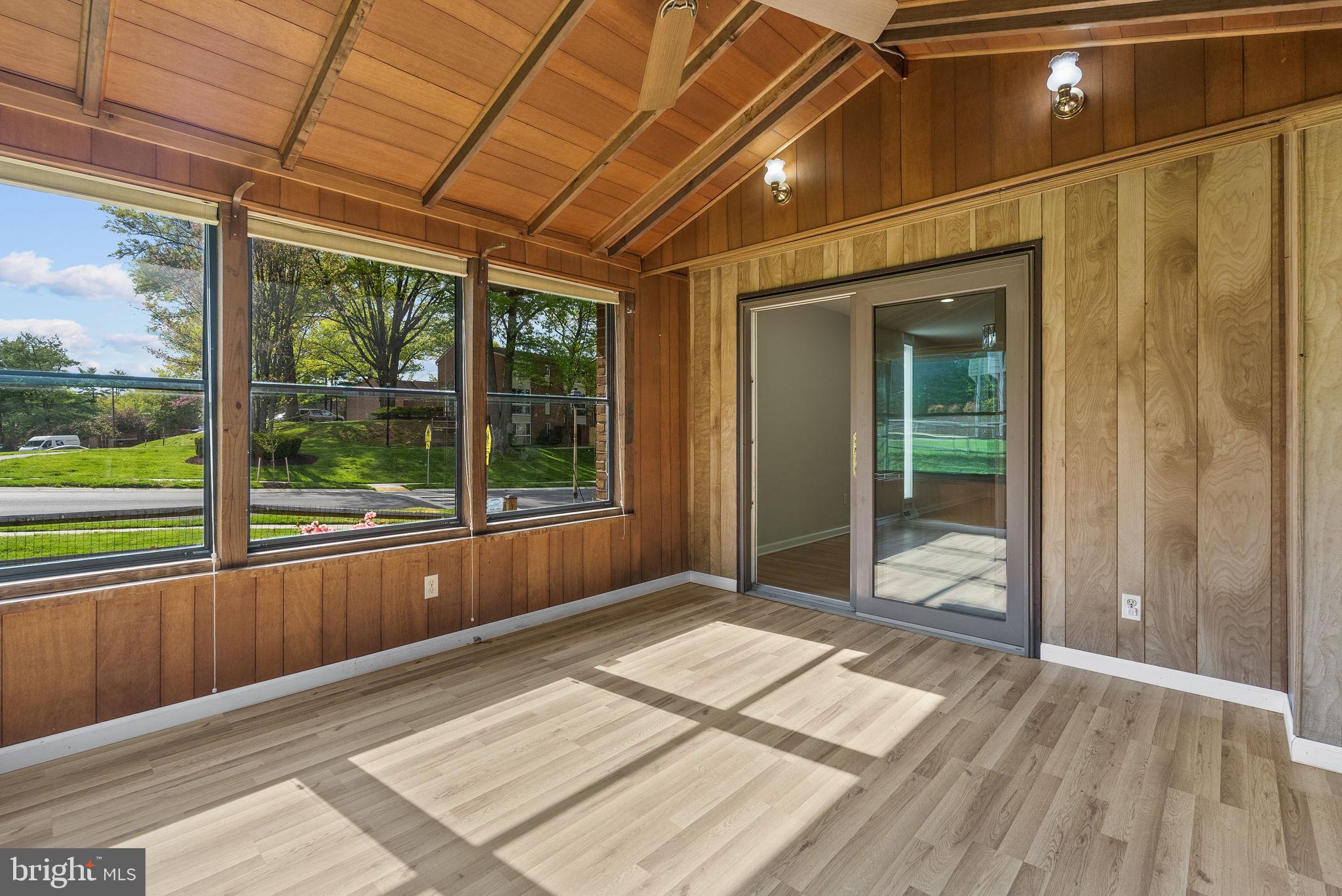 WILDE LAKE - Residential