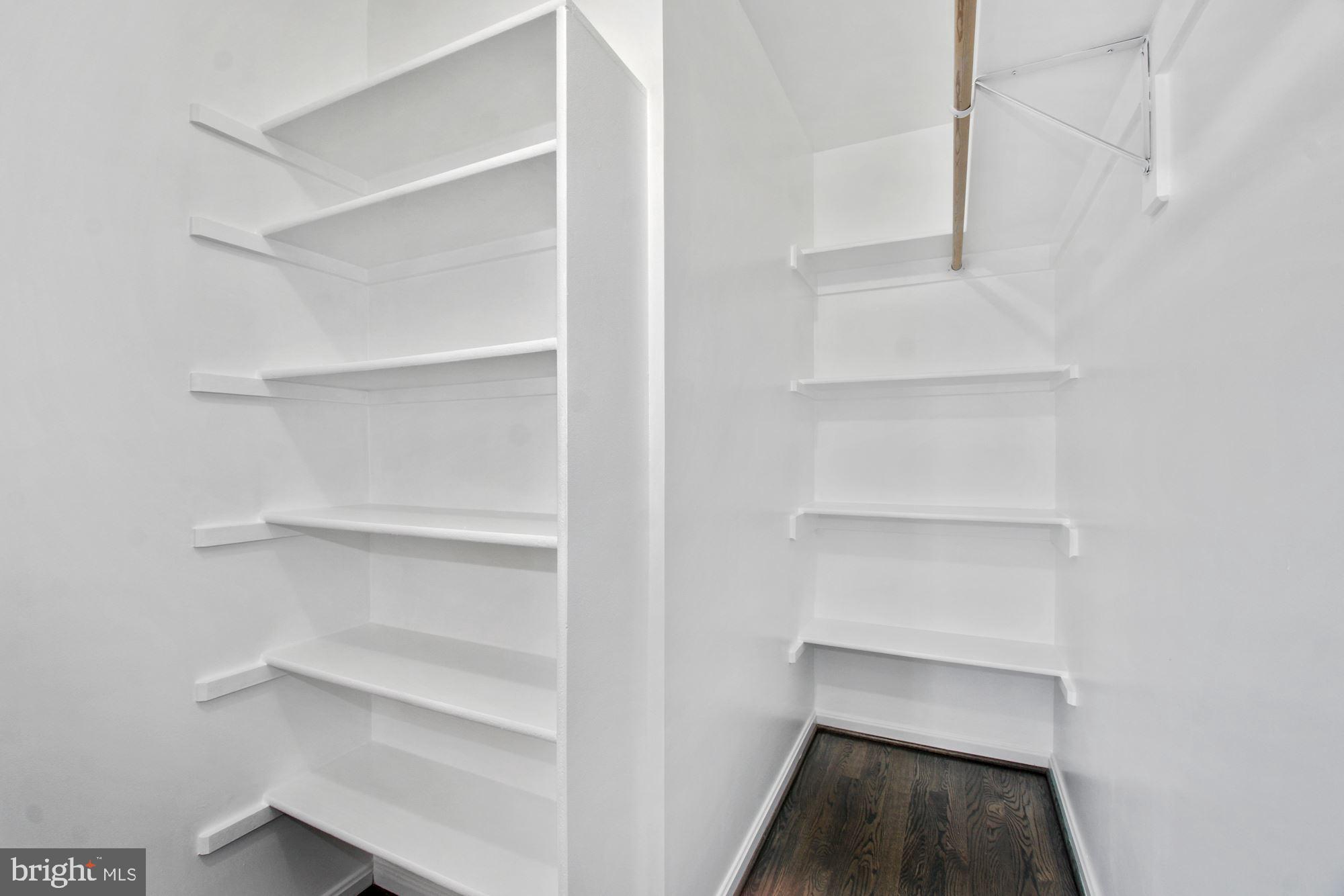 LAKELANDS - Residential