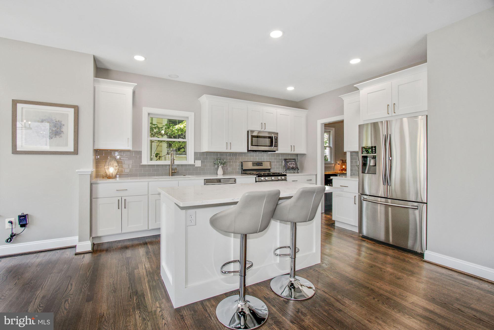 LAKELANDS - Residential