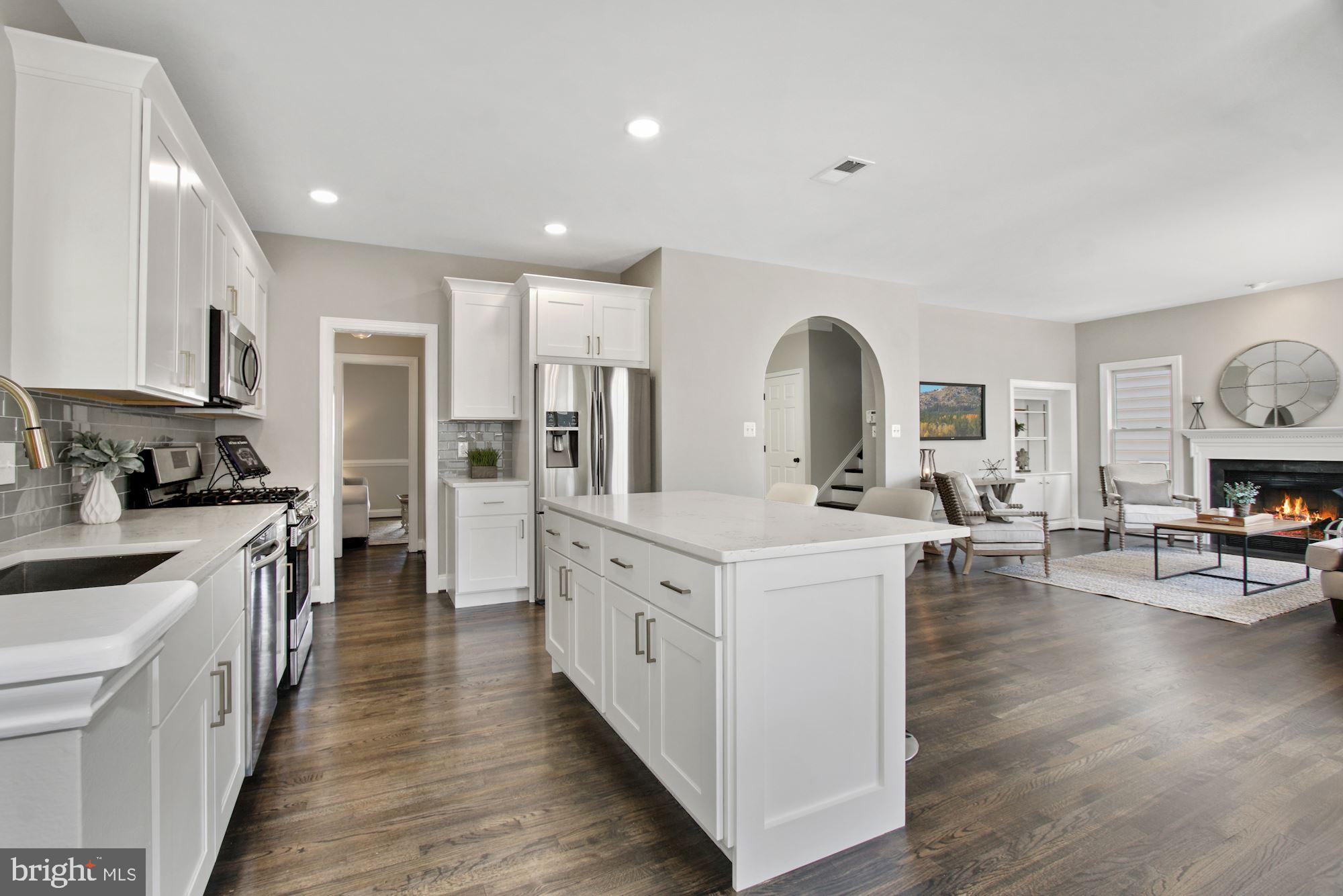 LAKELANDS - Residential