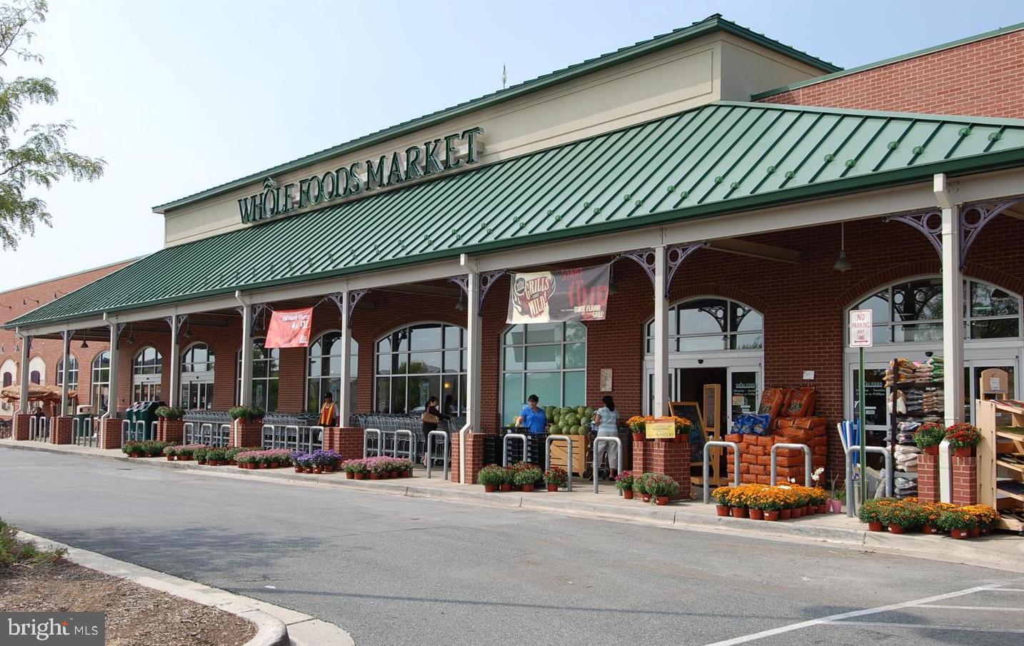 LAKELANDS - Residential