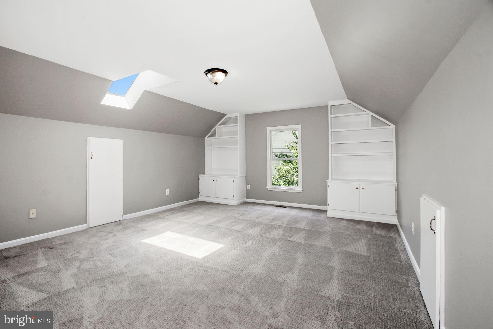 LAKELANDS - Residential