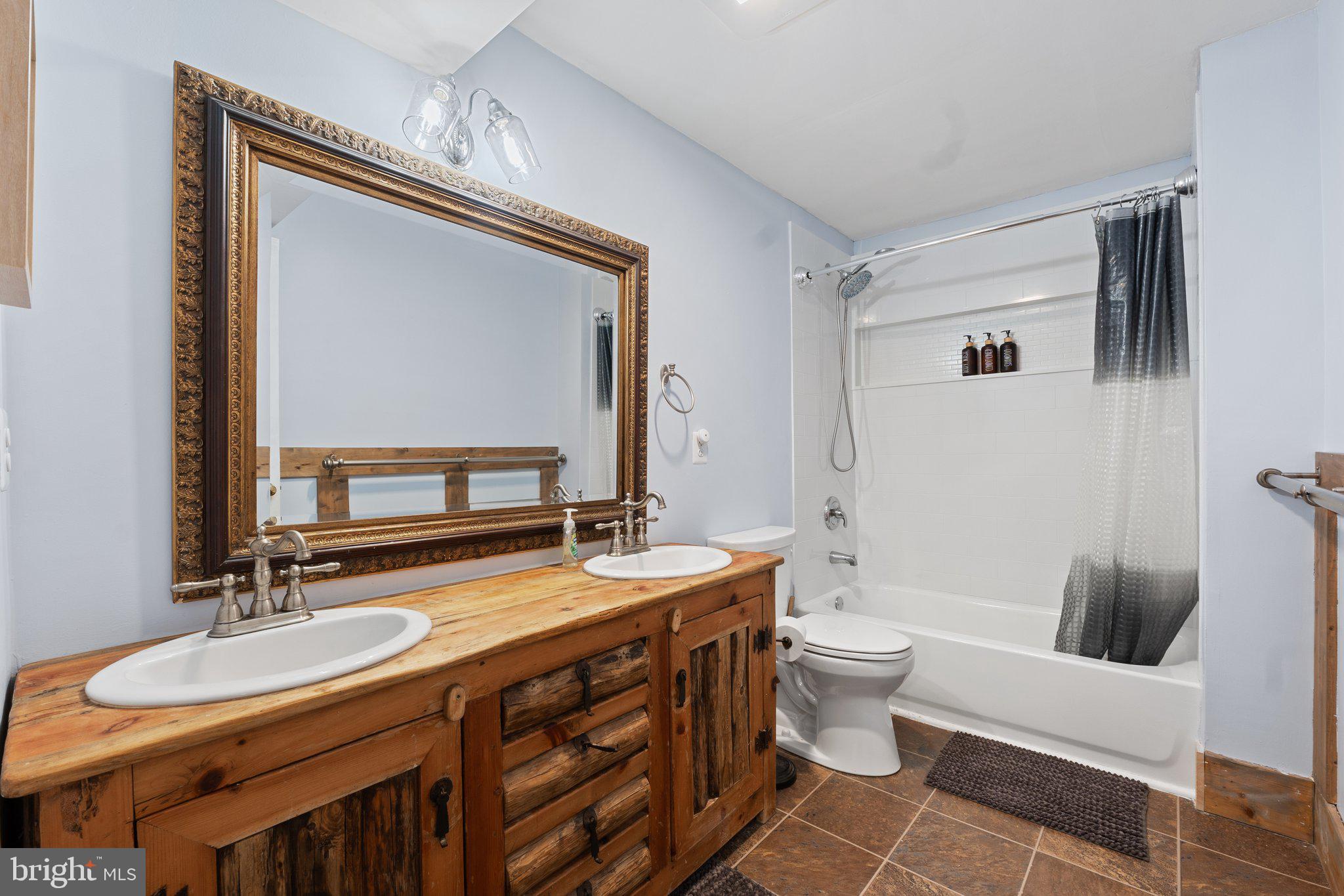 STAFFORD HEIGHTS - Residential