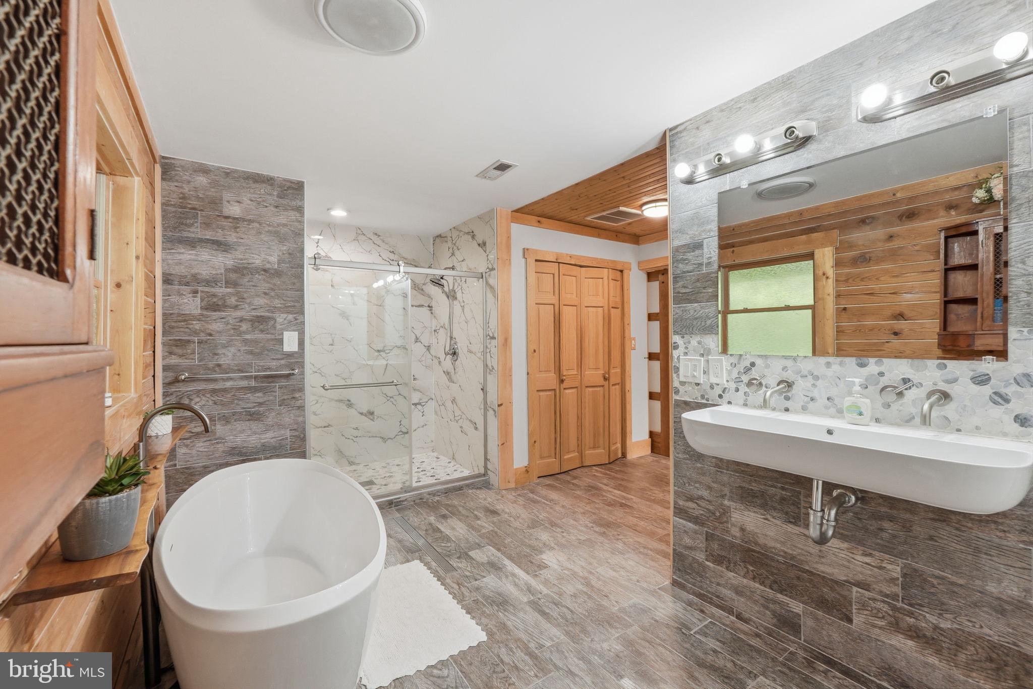 STAFFORD HEIGHTS - Residential