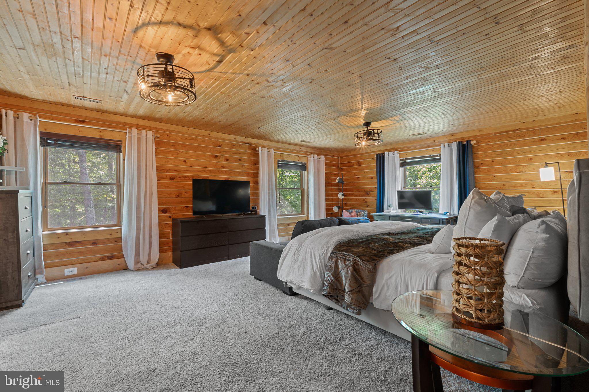 STAFFORD HEIGHTS - Residential