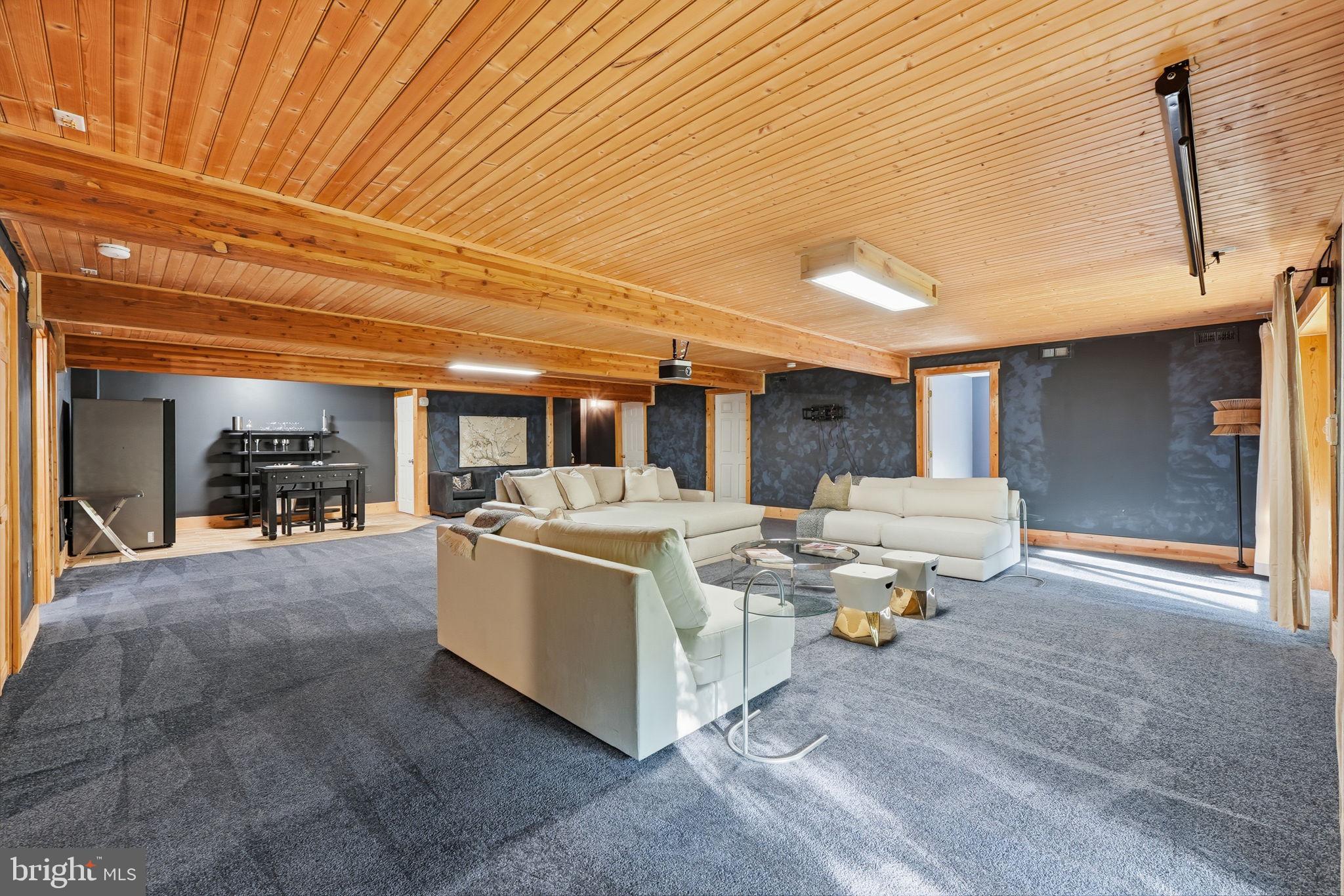 STAFFORD HEIGHTS - Residential