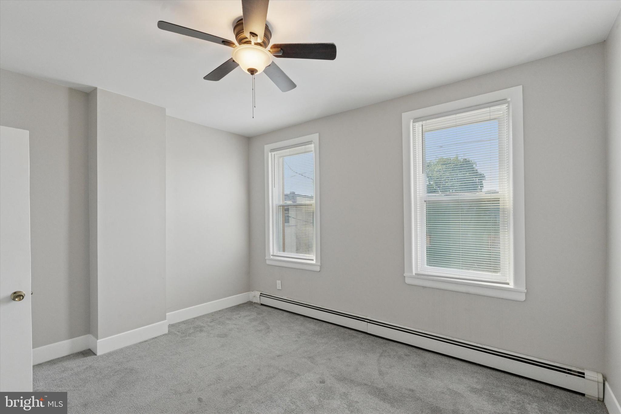 PORT RICHMOND - Residential