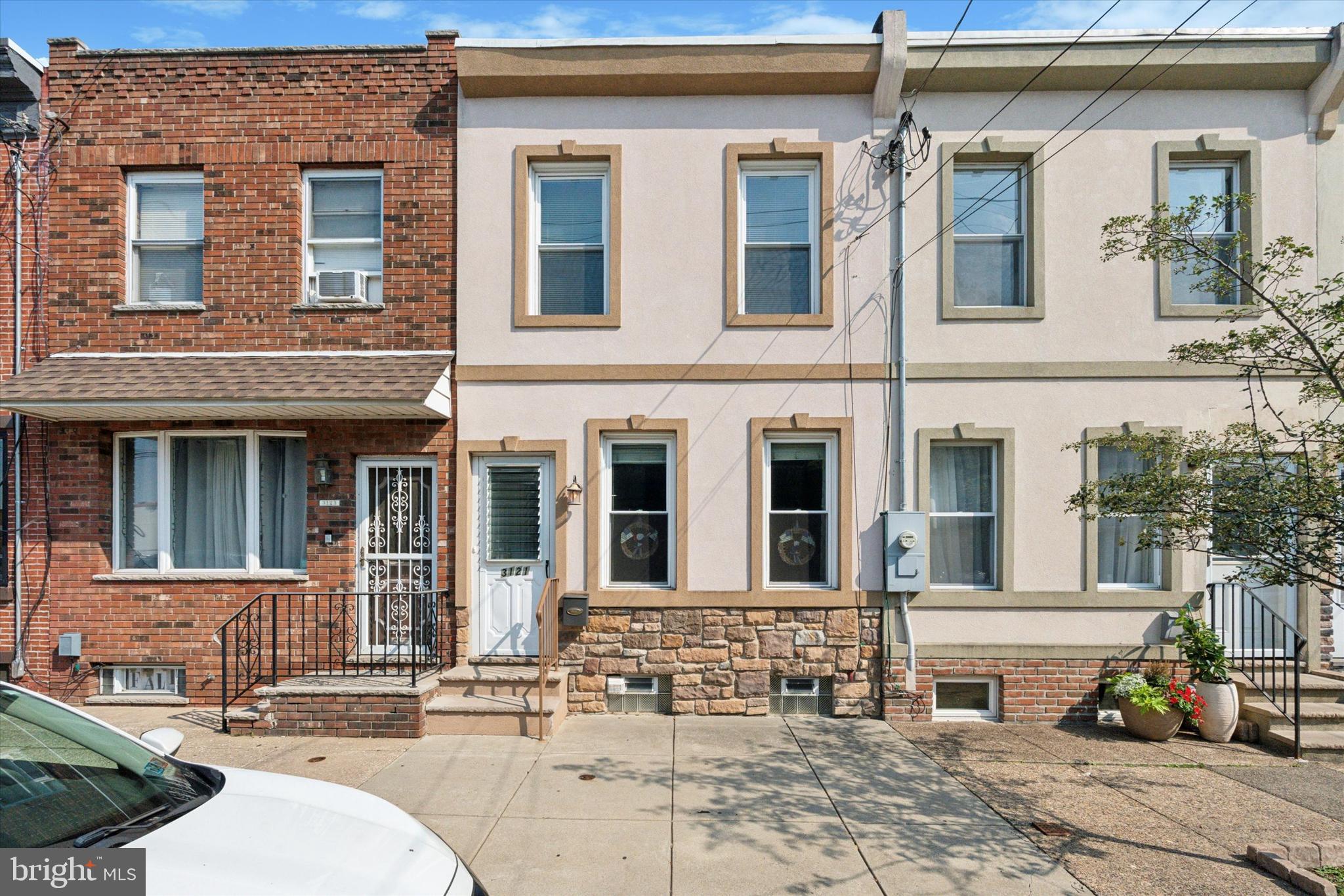 PORT RICHMOND - Residential