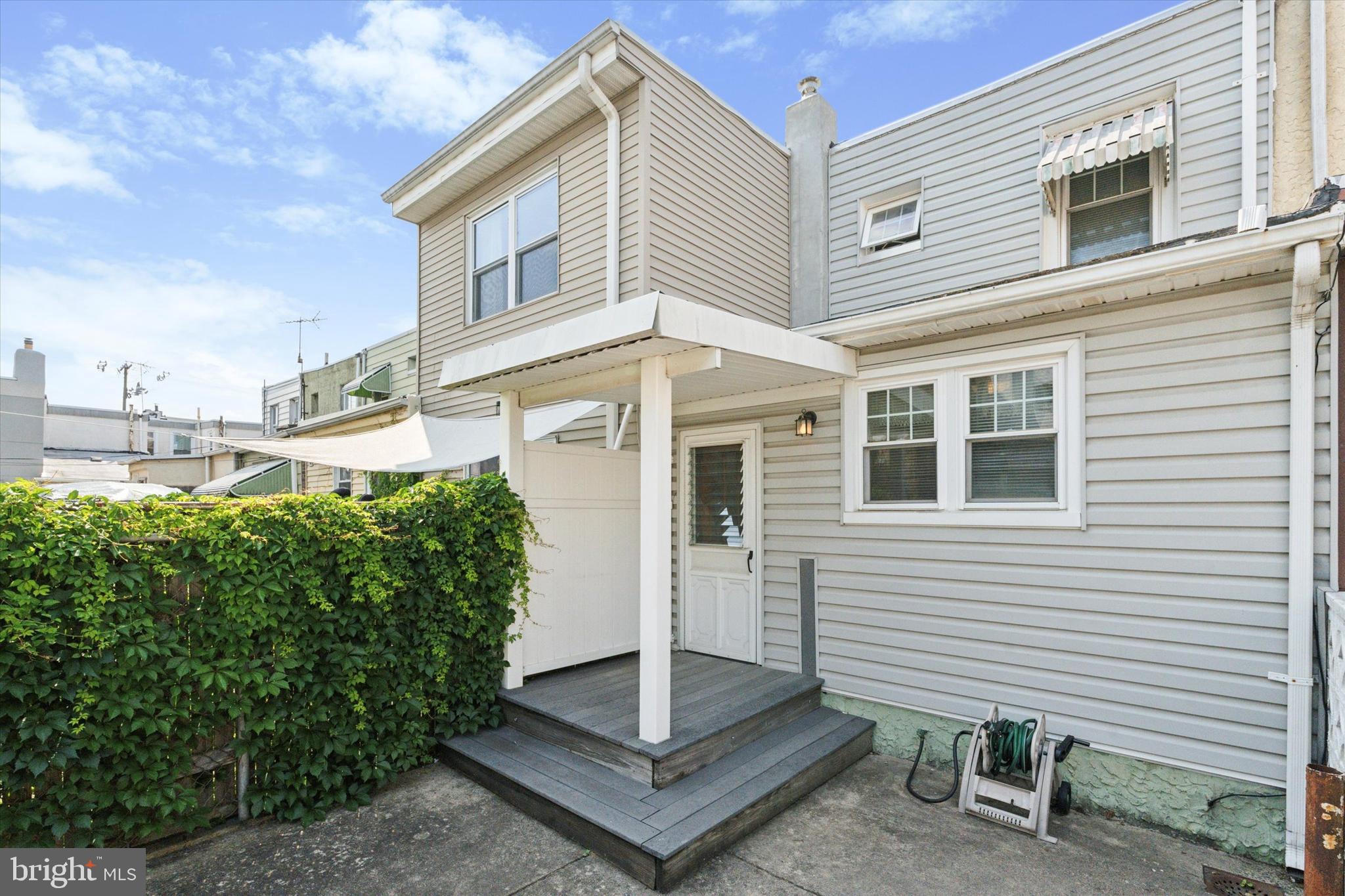 PORT RICHMOND - Residential