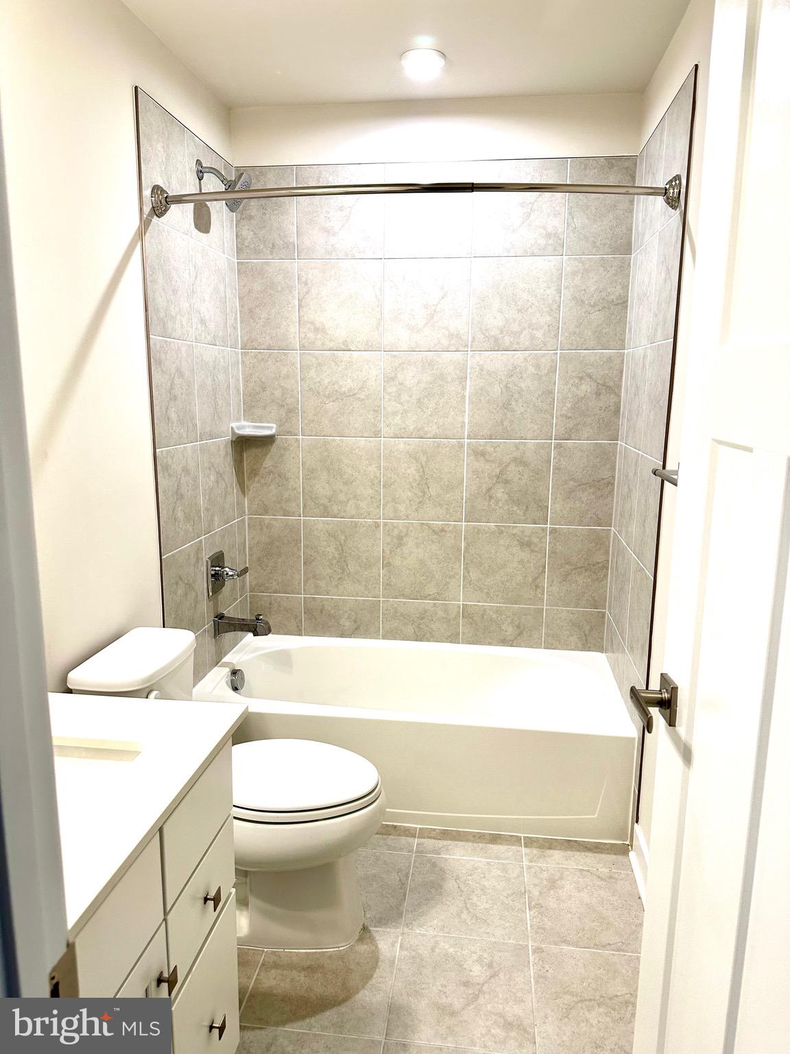 FREDERICKSBURG CITY - Residential Lease