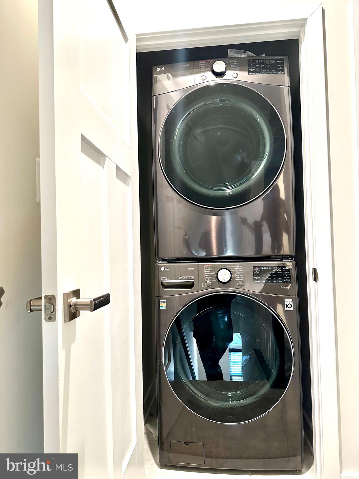 FREDERICKSBURG CITY - Residential Lease