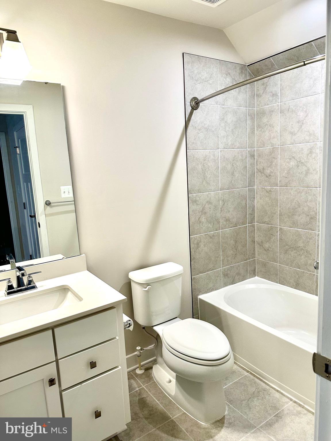 FREDERICKSBURG CITY - Residential Lease