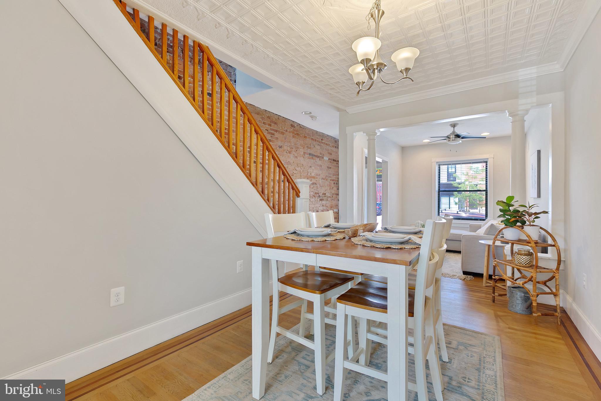 LOCUST POINT - Residential