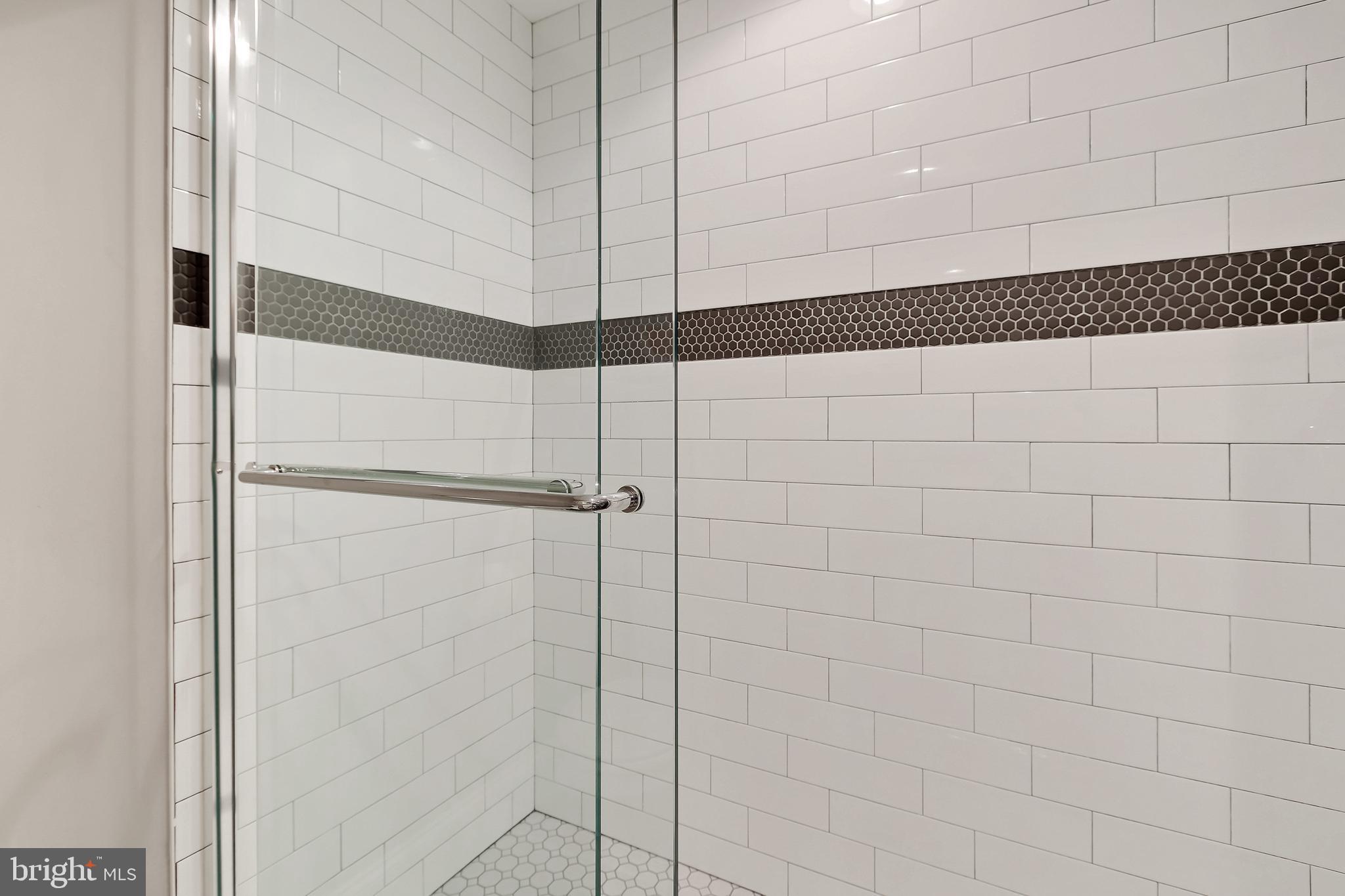 LOCUST POINT - Residential