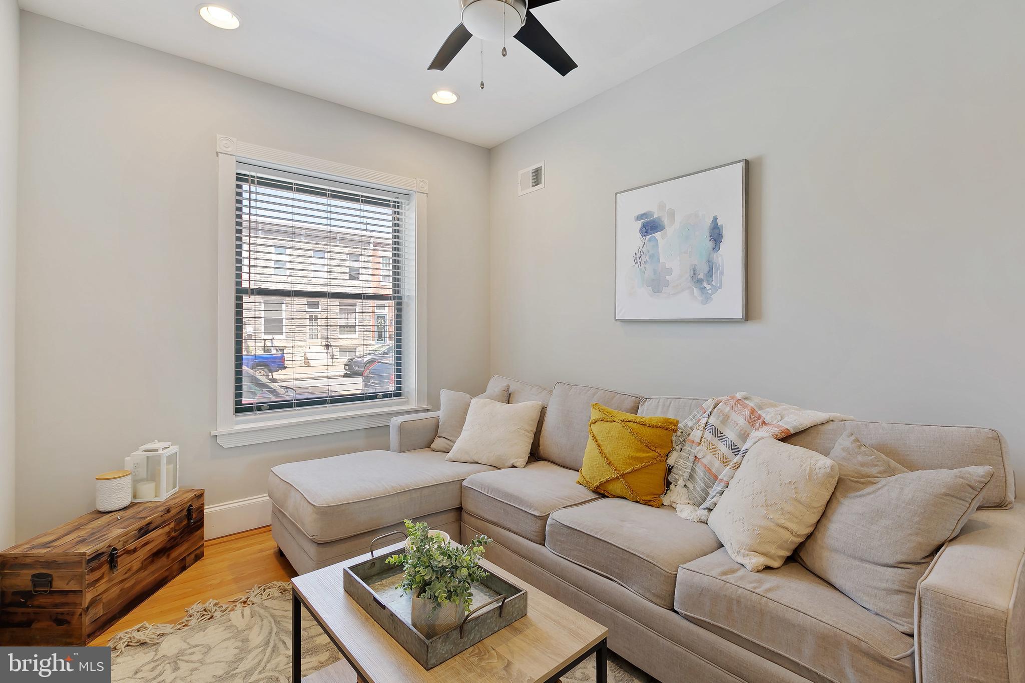 LOCUST POINT - Residential