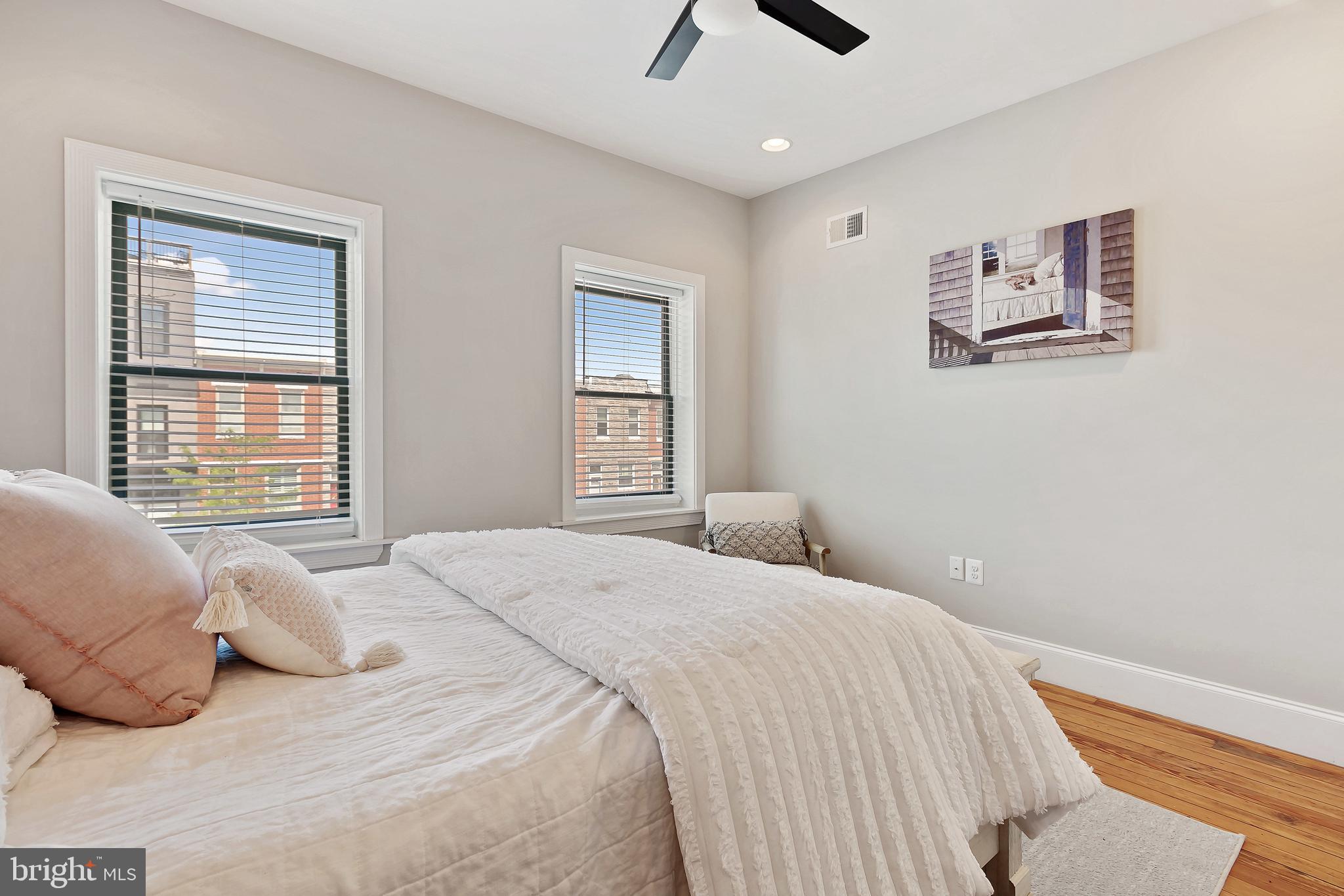 LOCUST POINT - Residential