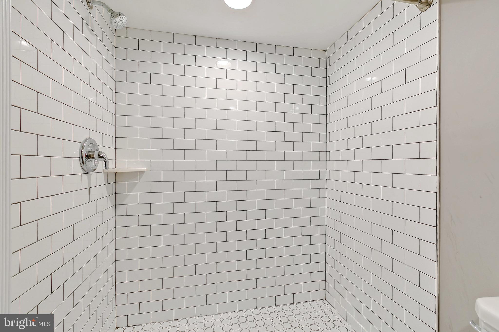 LOCUST POINT - Residential