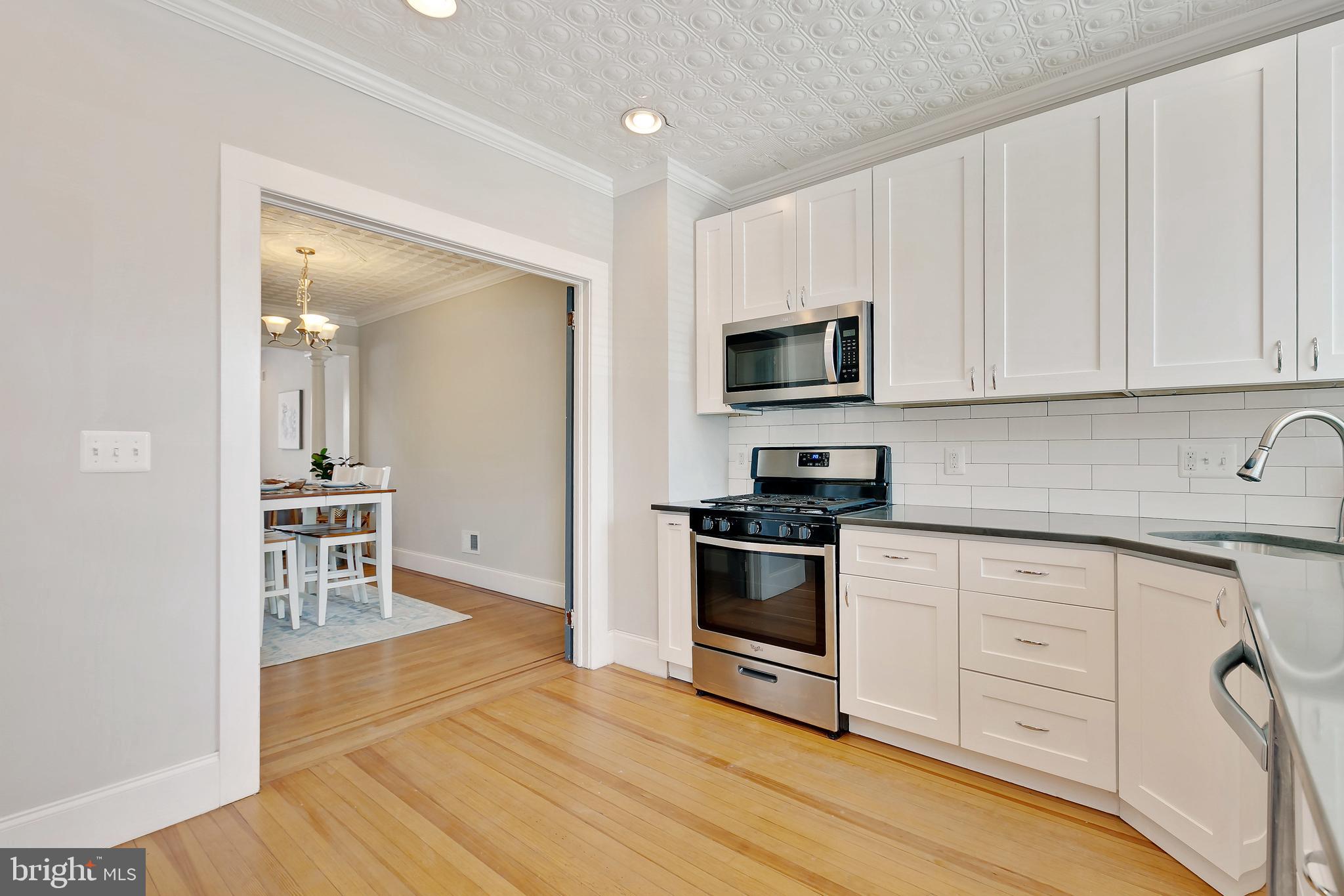 LOCUST POINT - Residential